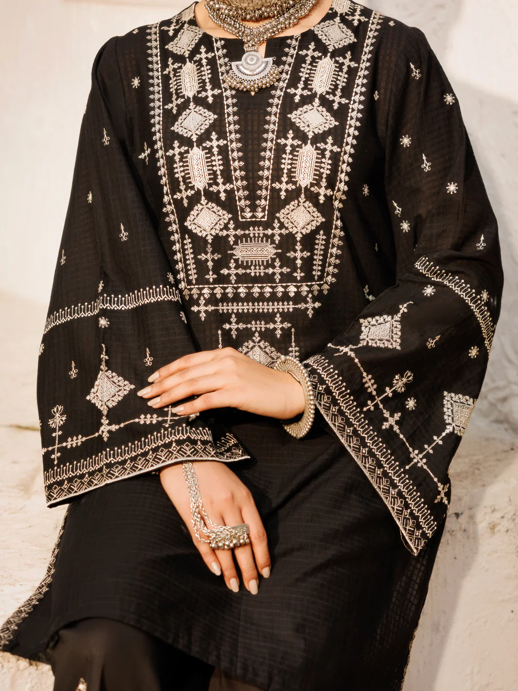 BLACK SQUARE DOBBY 2PC STITCHED | AL-2PS-LKS-1050/AM-2 - Image 3