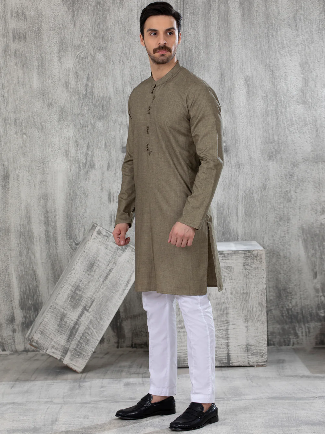 MEHNDI GREEN VISCOSE KURTA | AL-K-US-1050/AM-6008A - Image 5