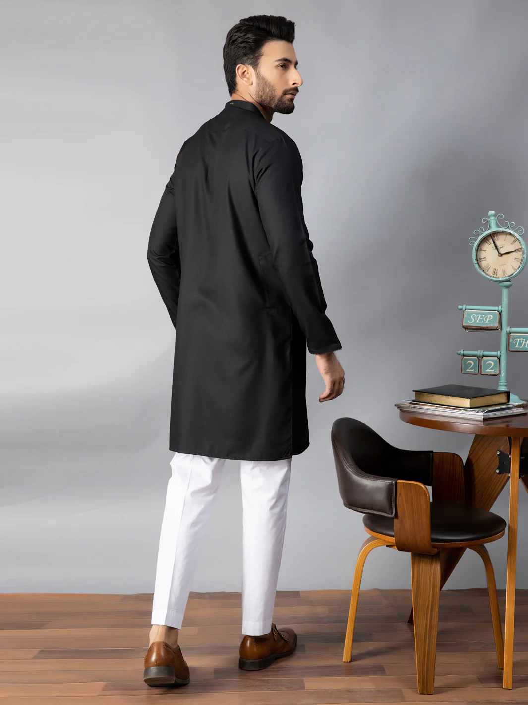 BLACK VISCOSE KURTA | AL-K-US-1085E/AM-6075E - Image 3