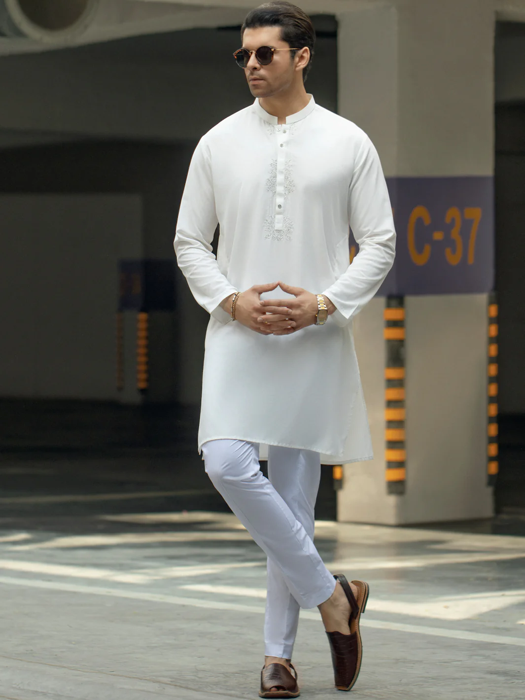OFF WHITE VISCOSE KURTA | AL-K-US-1104/AM-6111A