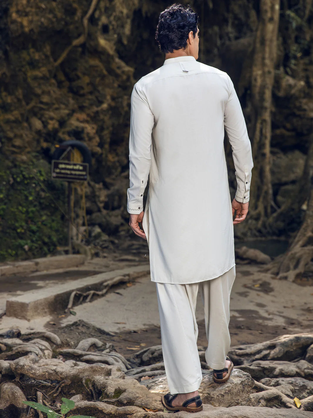 LIGHT GREEN VISCOSE KAMEEZ SHALWAR | AL-KS-US-2888/AM-6127A - Image 4