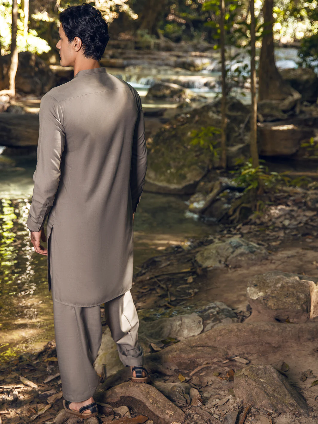 GREEN VISCOSE KAMEEZ SHALWAR | AL-KS-US-2895/AM-6131G - Image 4