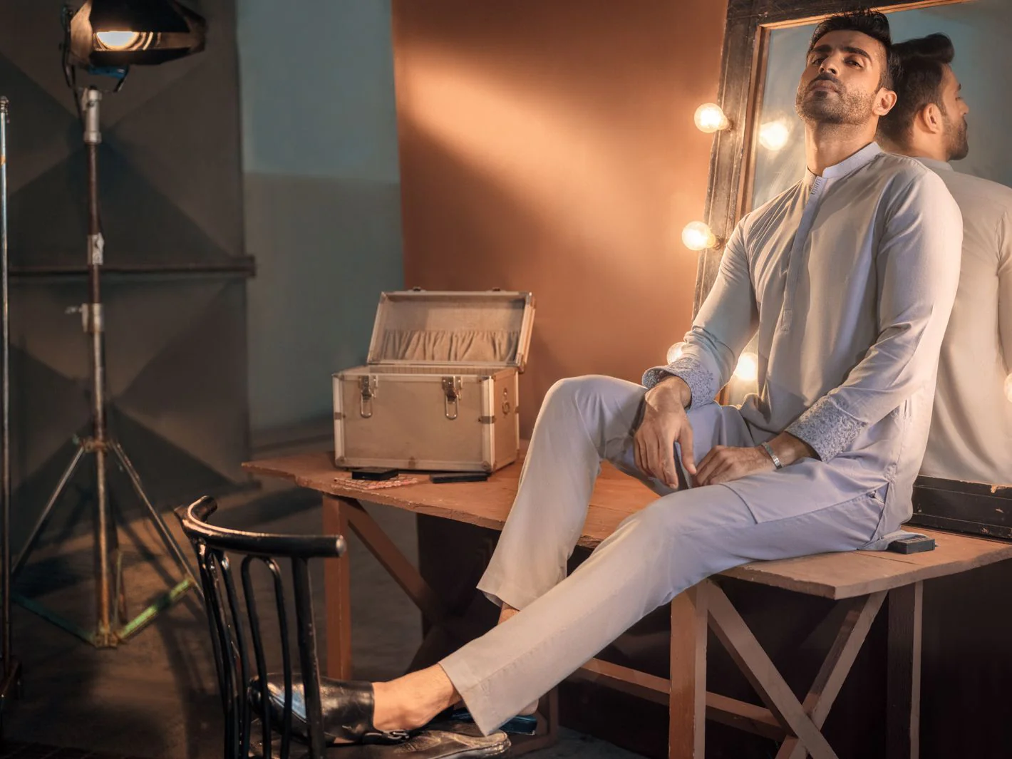 LIGHT PEARL VISCOSE KURTA TROUSERS | AL-KT-US-2693/AM-994D - Image 3