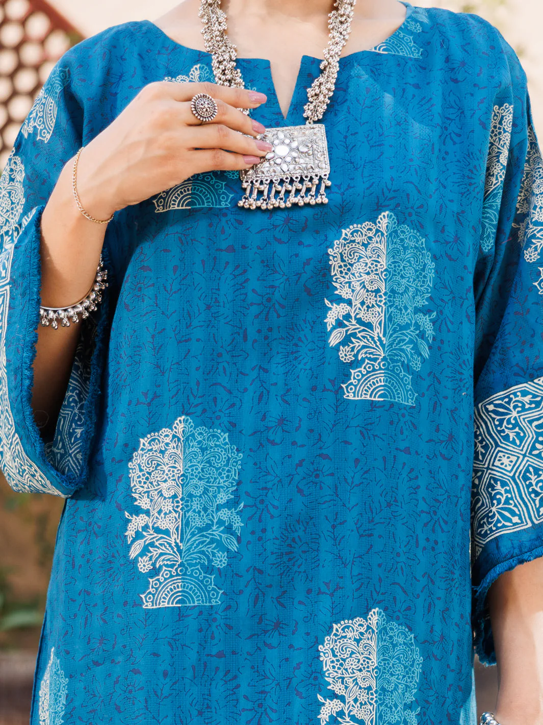 BLUE DOBBY KURTI | AL-LK-1060/FB-1060A - Image 4
