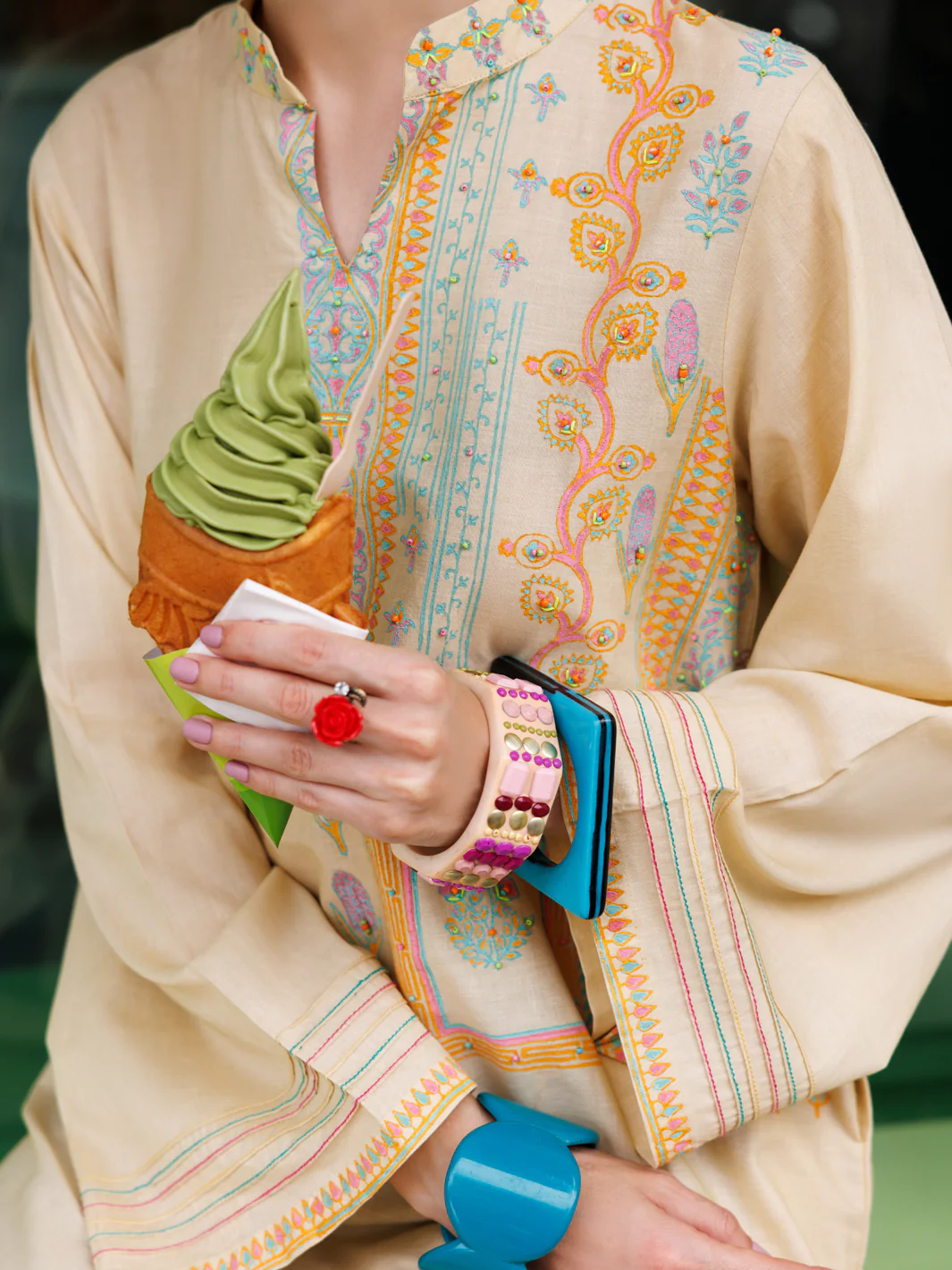 OFF WHITE DOBBY COTTON KURTI | AL-LK-959/ALP-T-002 - Image 2