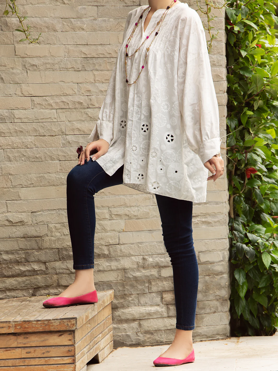 WHITE LAWN KURTI | AL-LK-US-839/FB-839A - Image 10