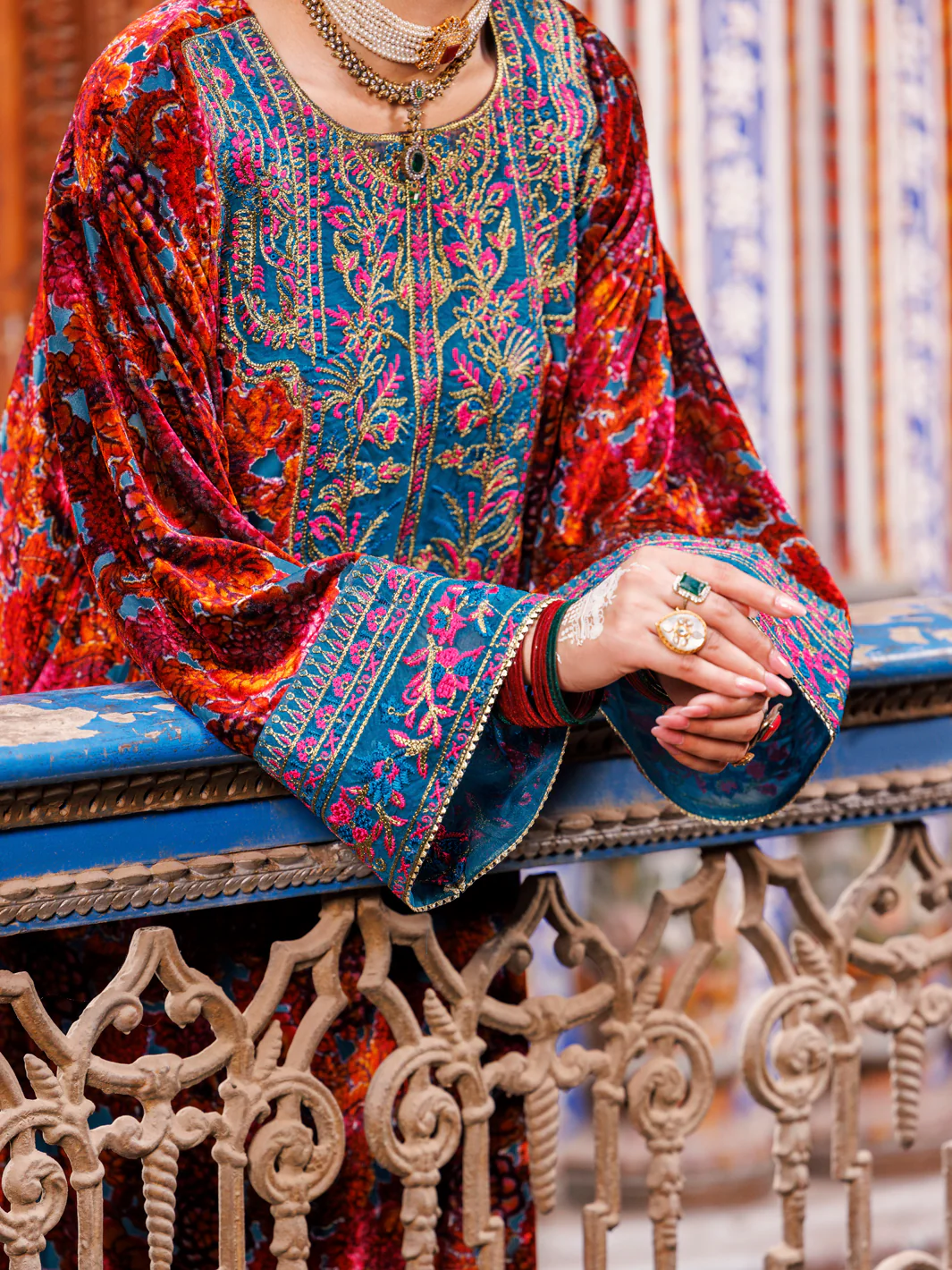 MAROON VELVET 2PC STITCHED | AL-LS-LKS-534/AM-3007A - Image 3
