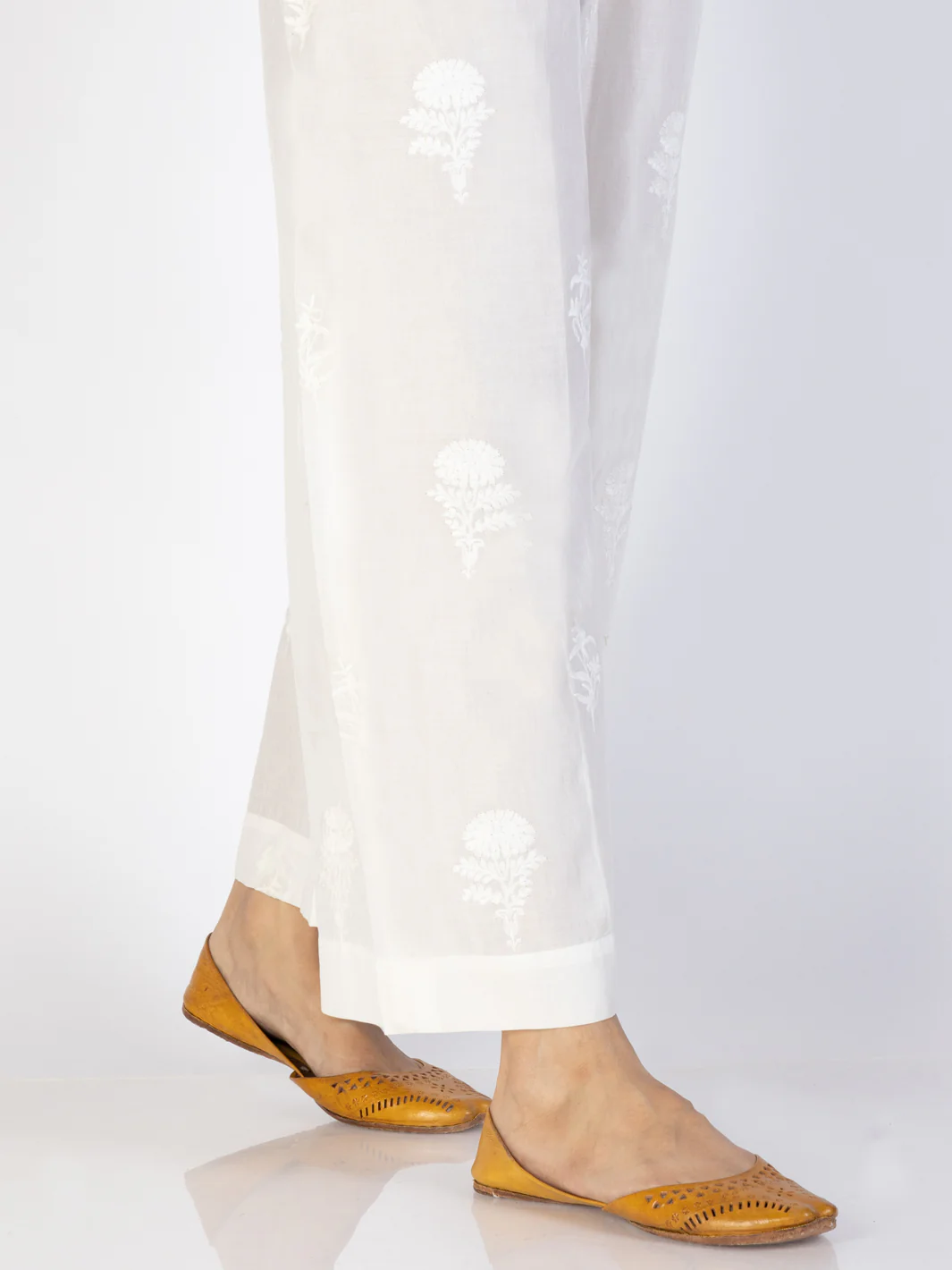 WHITE CAMBRIC TROUSERS | AL-T-699/RFD - Image 2