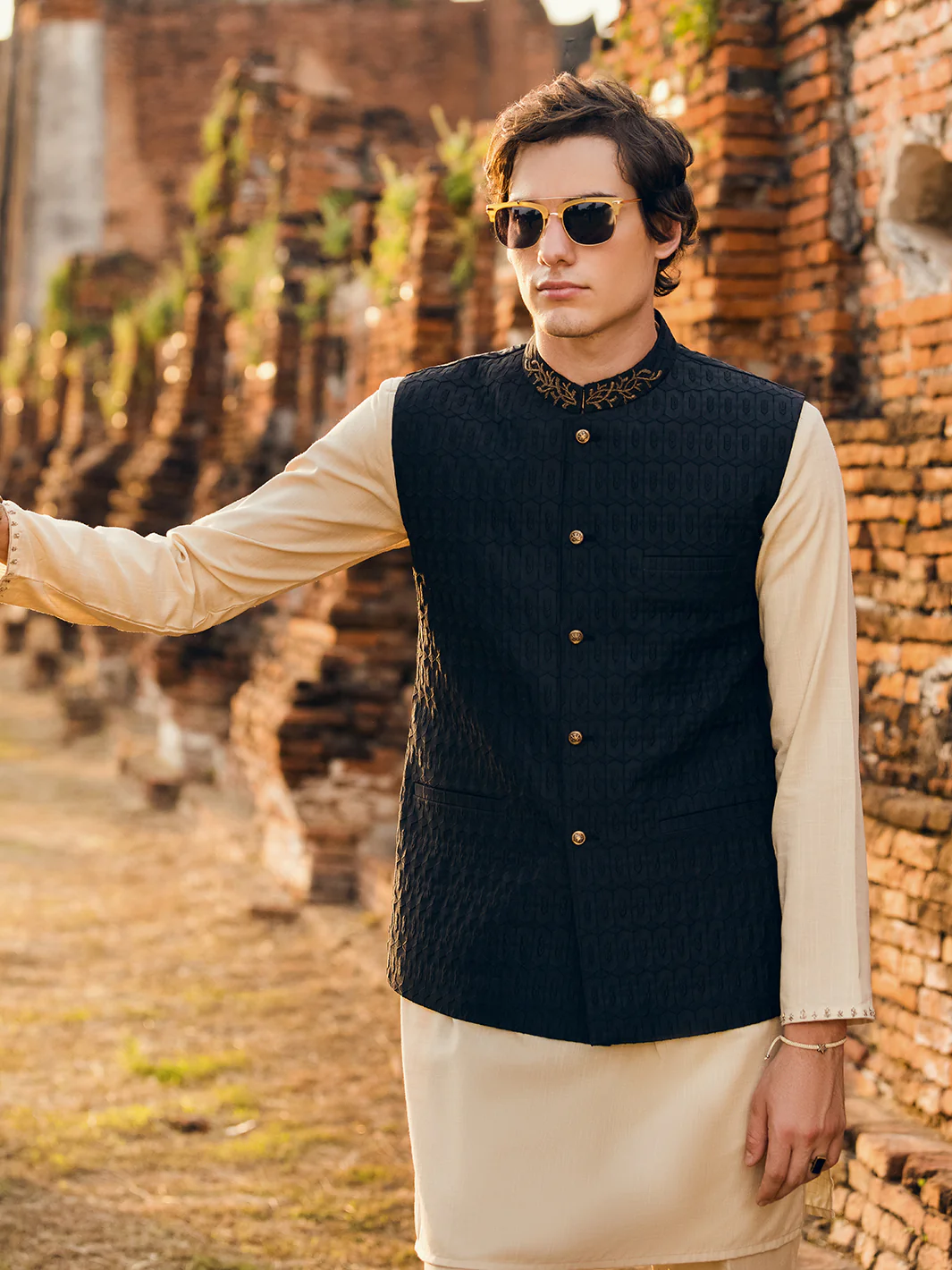 BLACK WAISTCOAT | AL-WC-US-485/AM-8032A