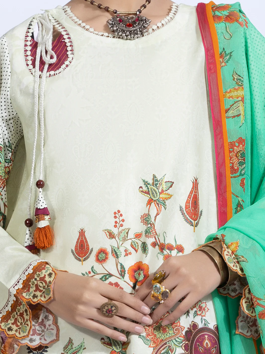 IVORY LAWN 2PC UNSTITCHED | ALP-2PS-US-1325 FB-1325A - Image 3