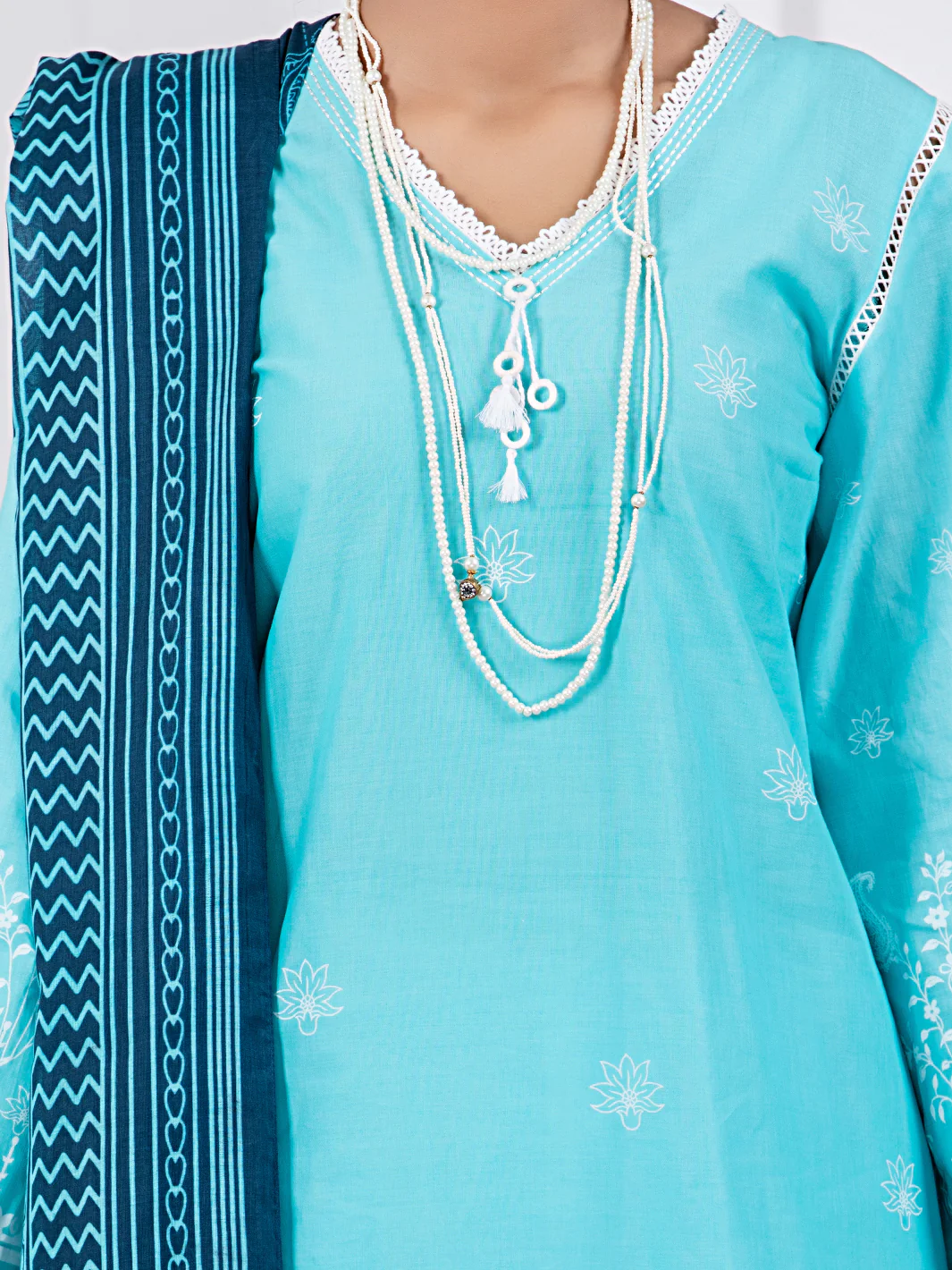 FEROZI LAWN 2PC UNSTITCHED | ALP-2PS-US-1451A FB-1451A - Image 3