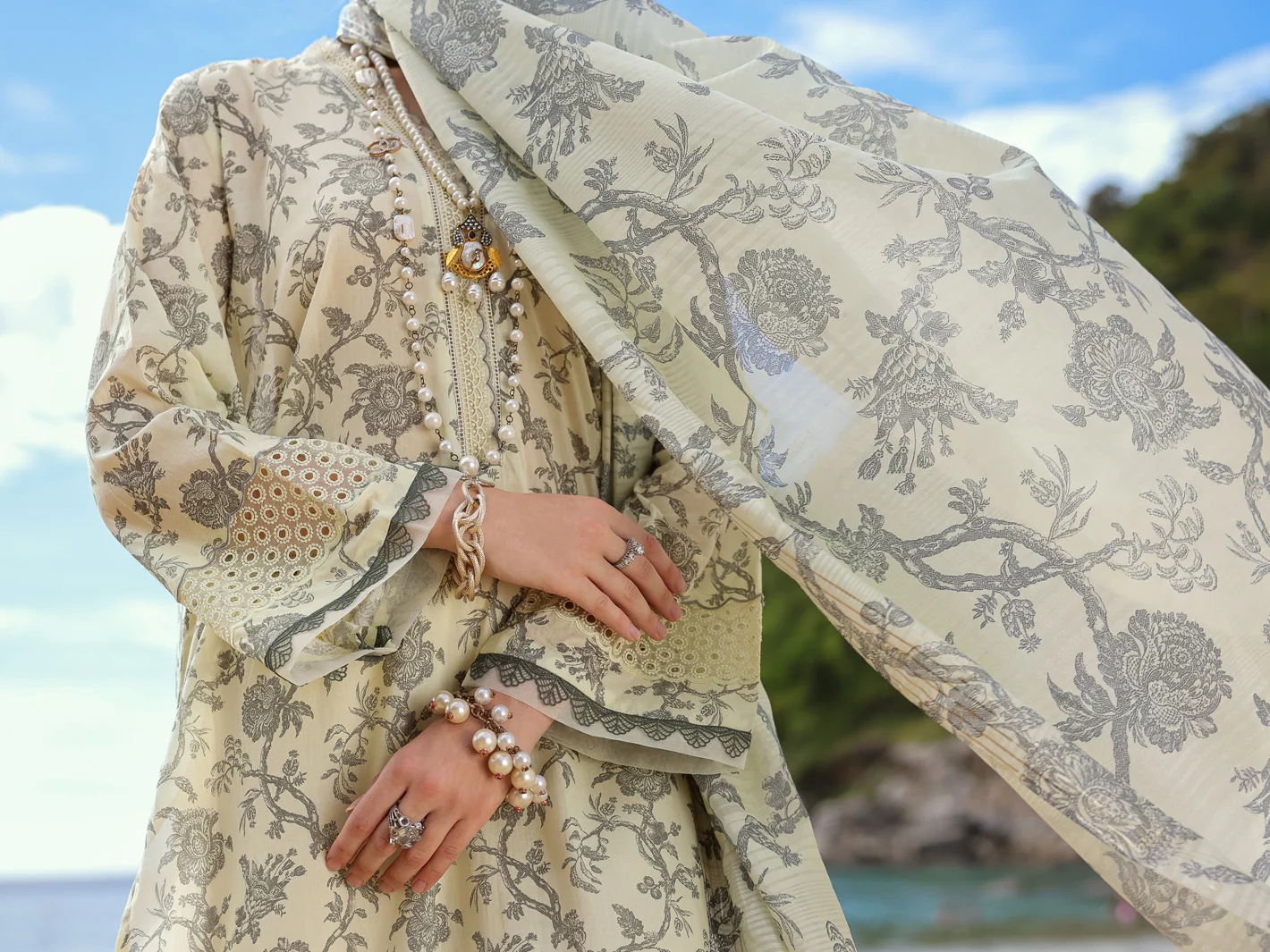 CREAM LAWN 3PC UNSTITCHED | ALP-3PS-1806 FB-1806A - Image 4