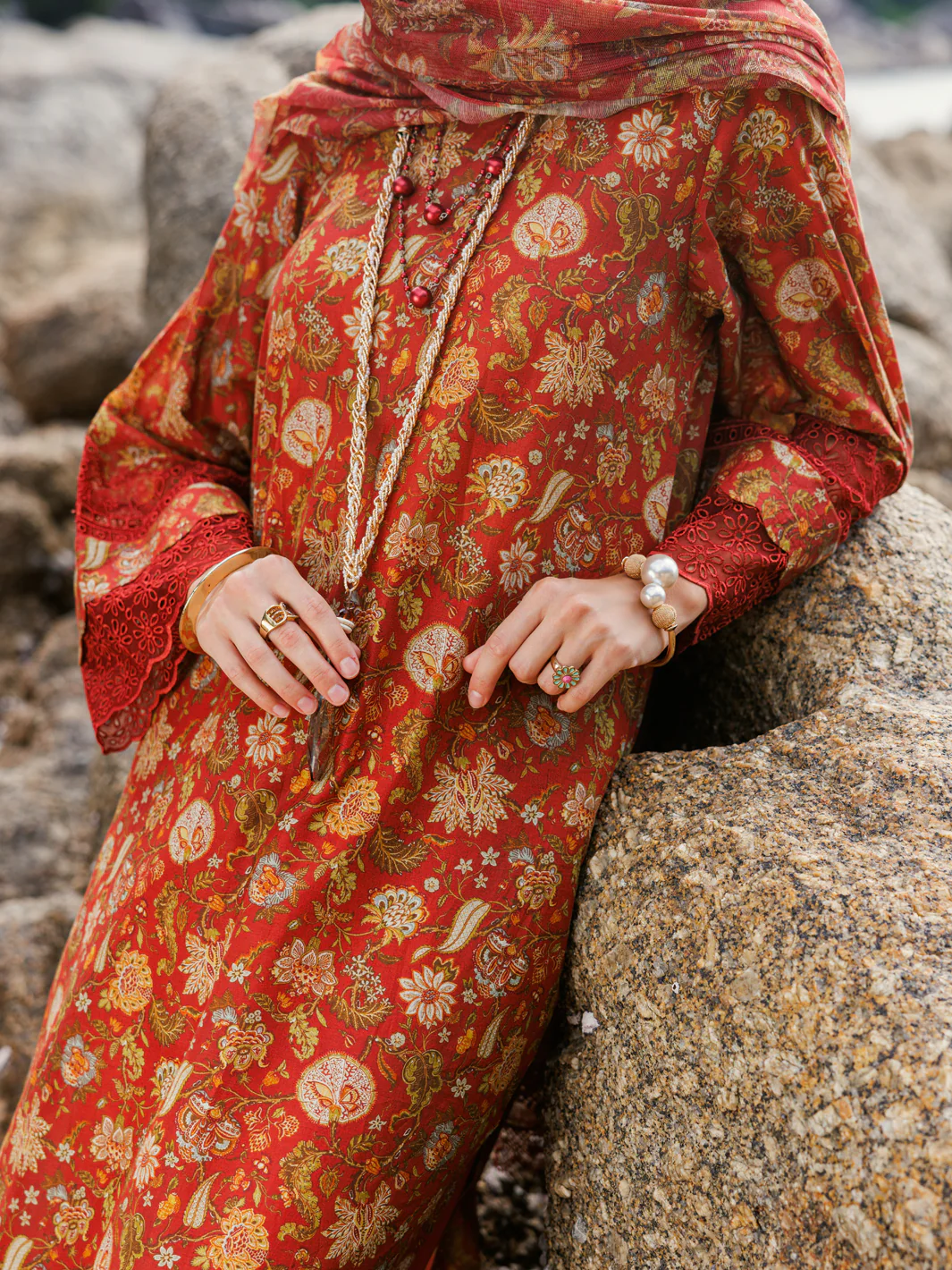 MAROON LAWN 3PC UNSTITCHED | ALP-3PS-1807 FB-1807A - Image 2