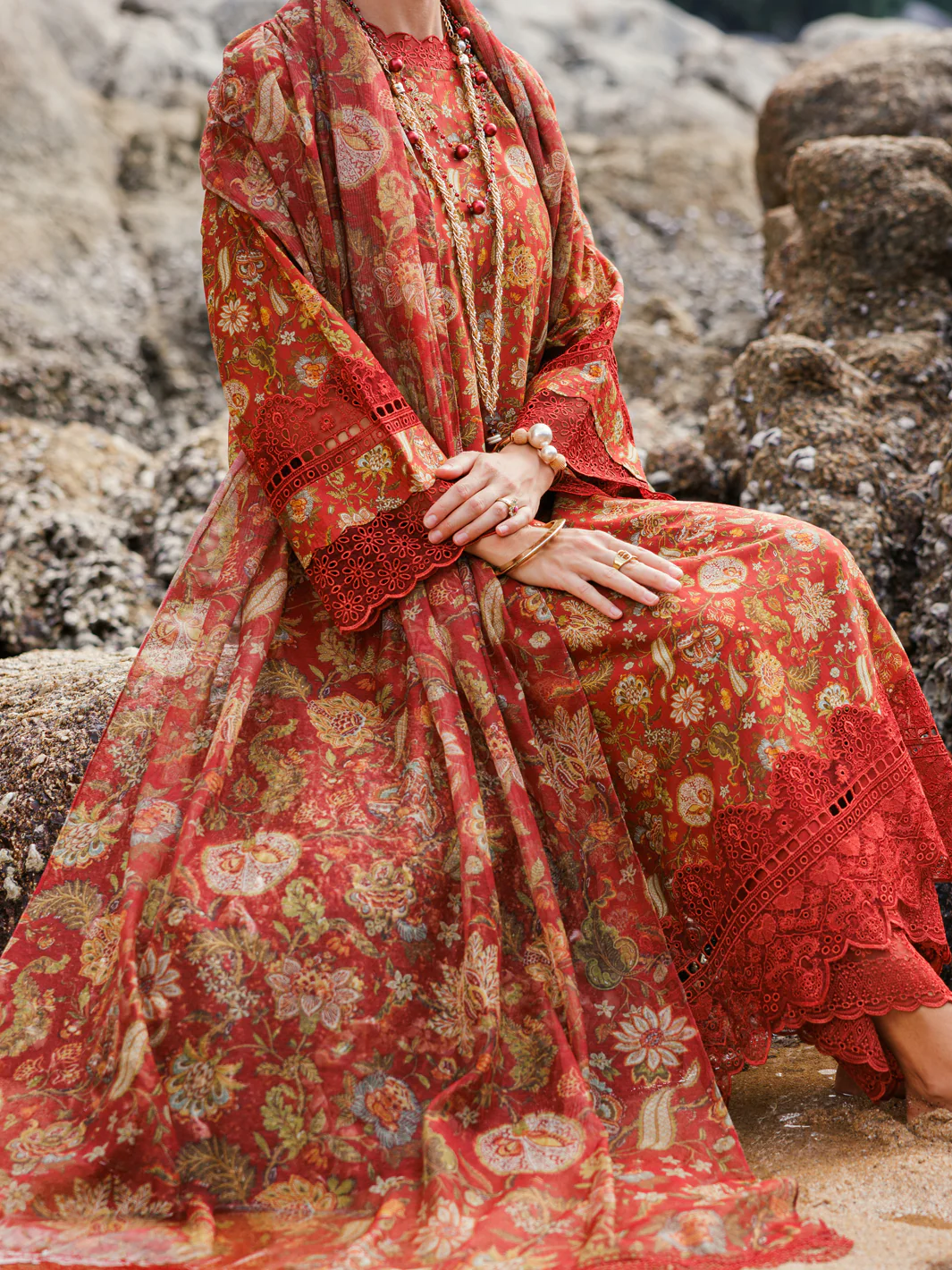 MAROON LAWN 3PC STITCHED | ALP-3PS-1807/S FB-1807A - Image 2