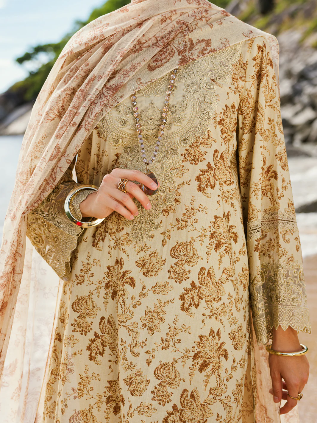 GN-PT LAWN 3PC UNSTITCHED | ALP-3PS-1810 FB-1810A - Image 2