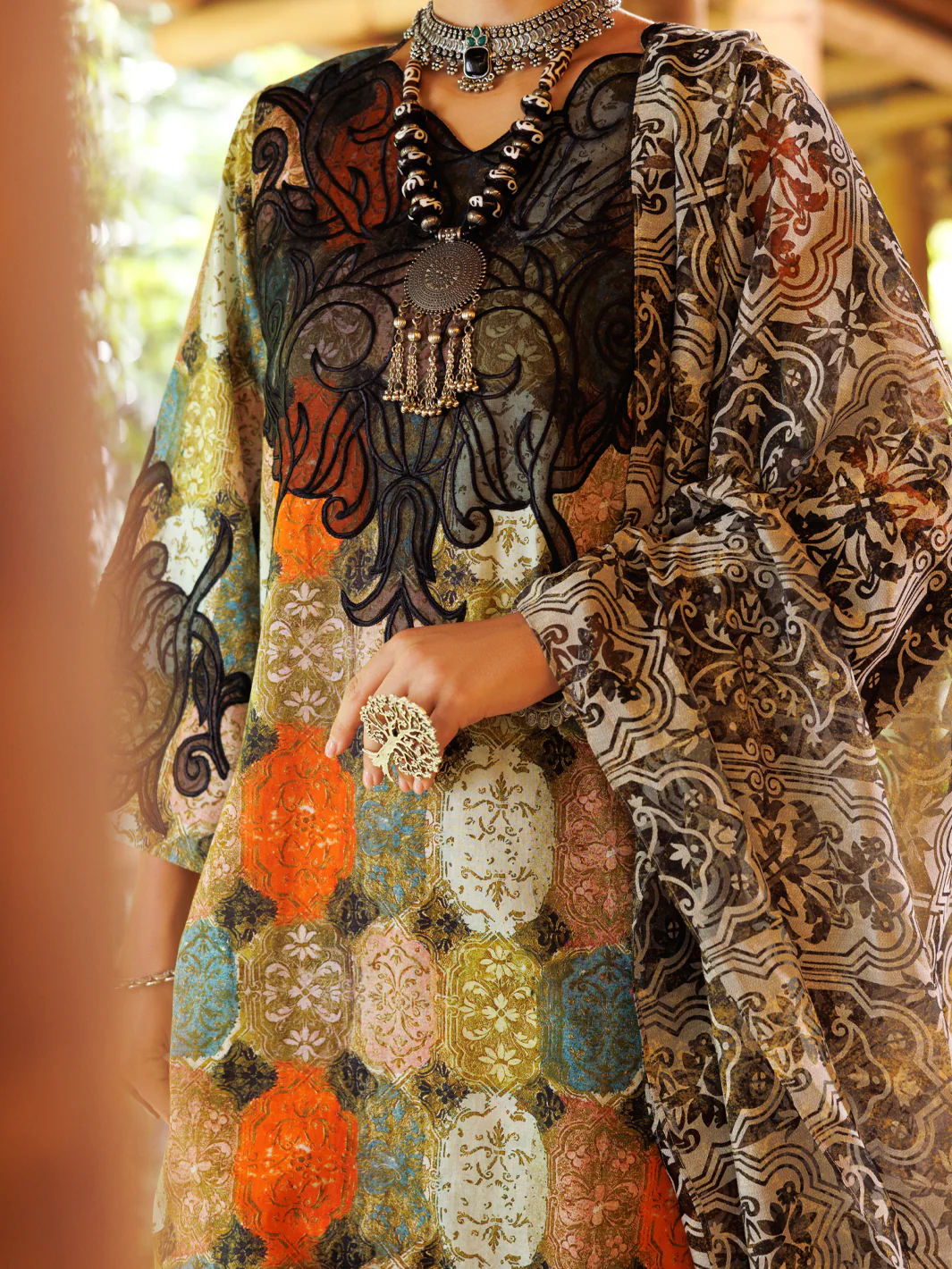 MULTICOLOR LAWN 3PC STITCHED | ALP-3PS-1987/S FB-1987A - Image 3