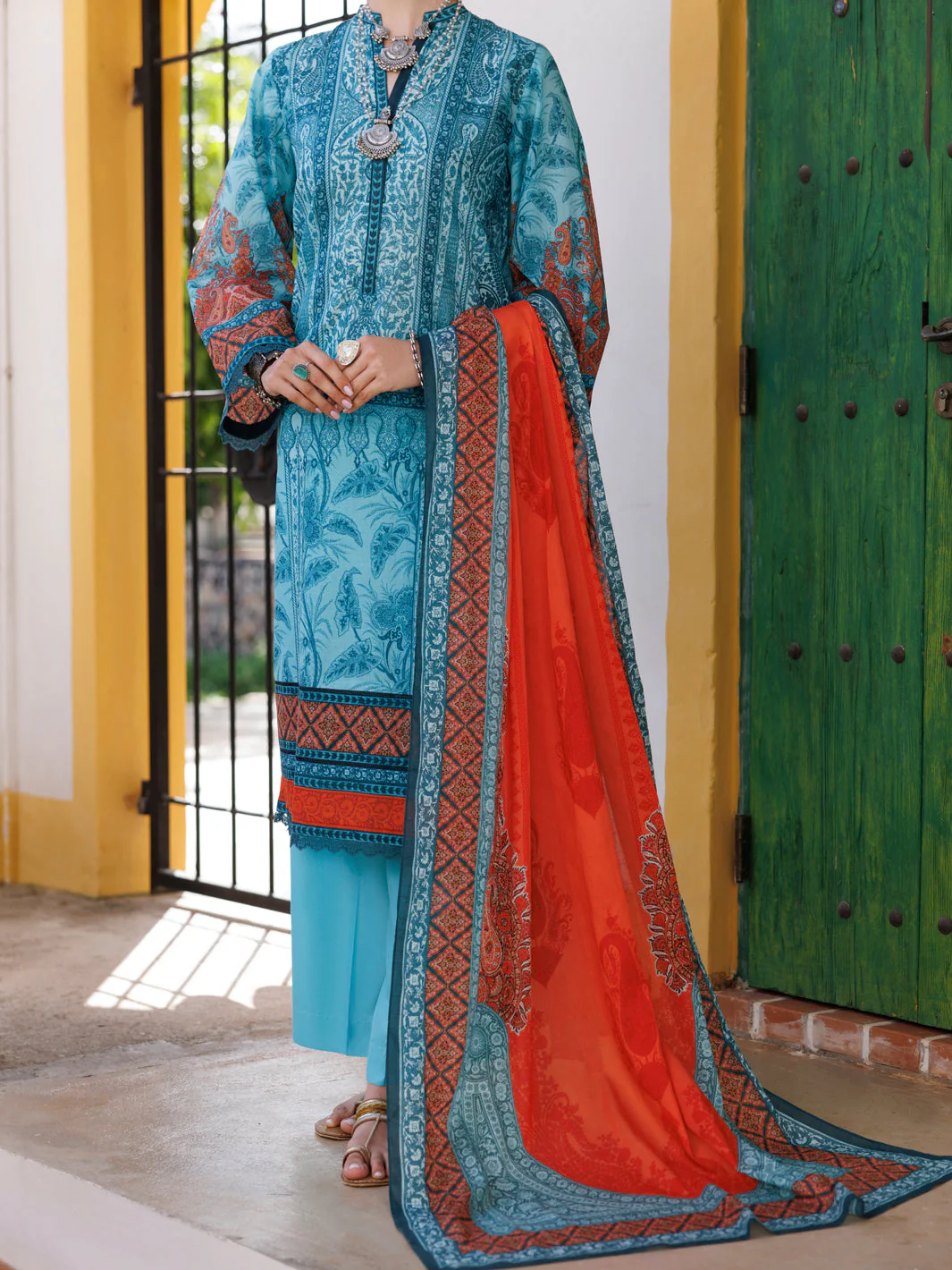 ICE BLUE LAWN 3PC UNSTITCHED | ALP-3PS-2002 FB-2002A