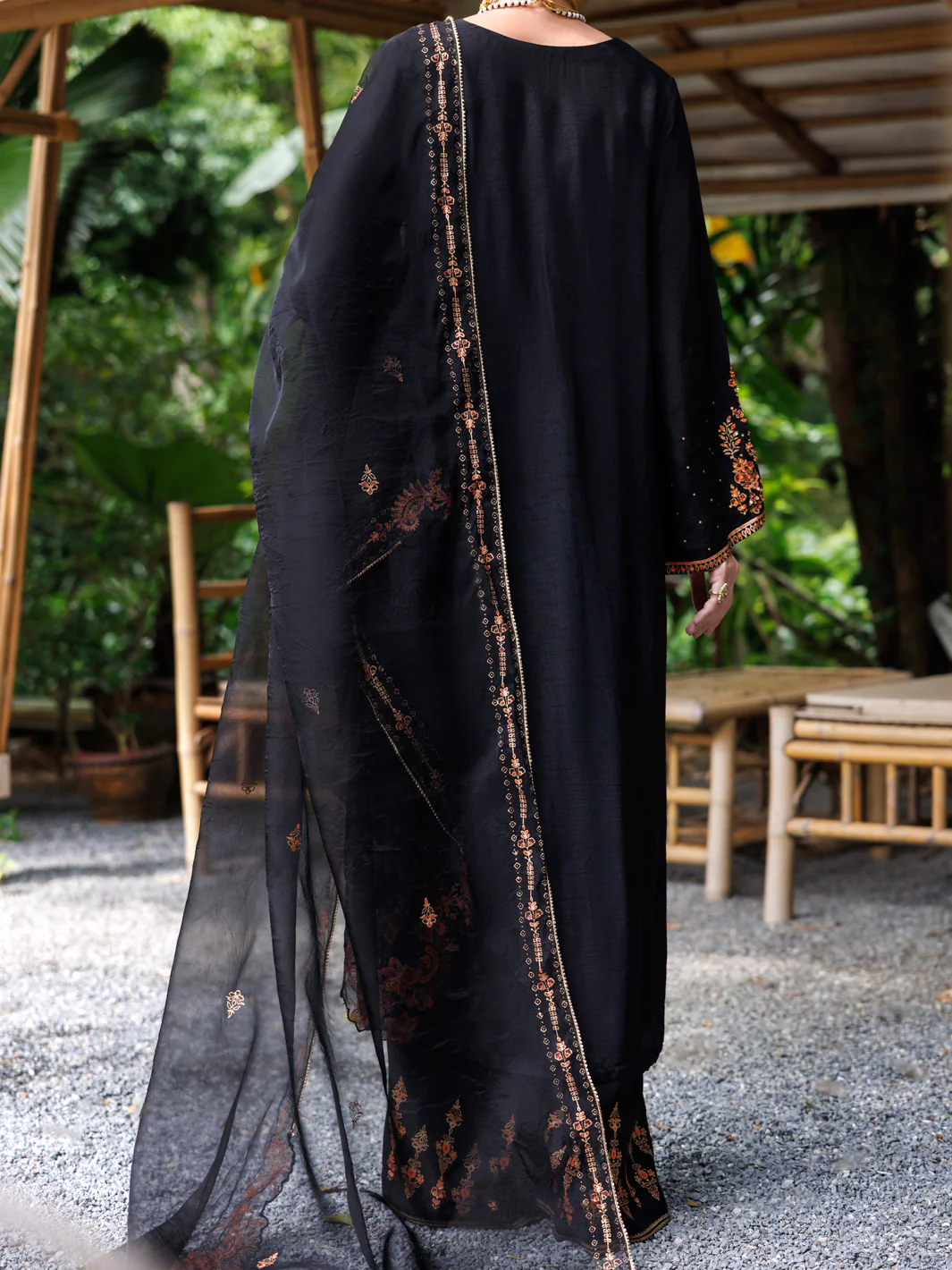 BLACK SHEESHA SILK 3PC STITCHED | ALP-3PS-2031/S AM-3001A - Image 2