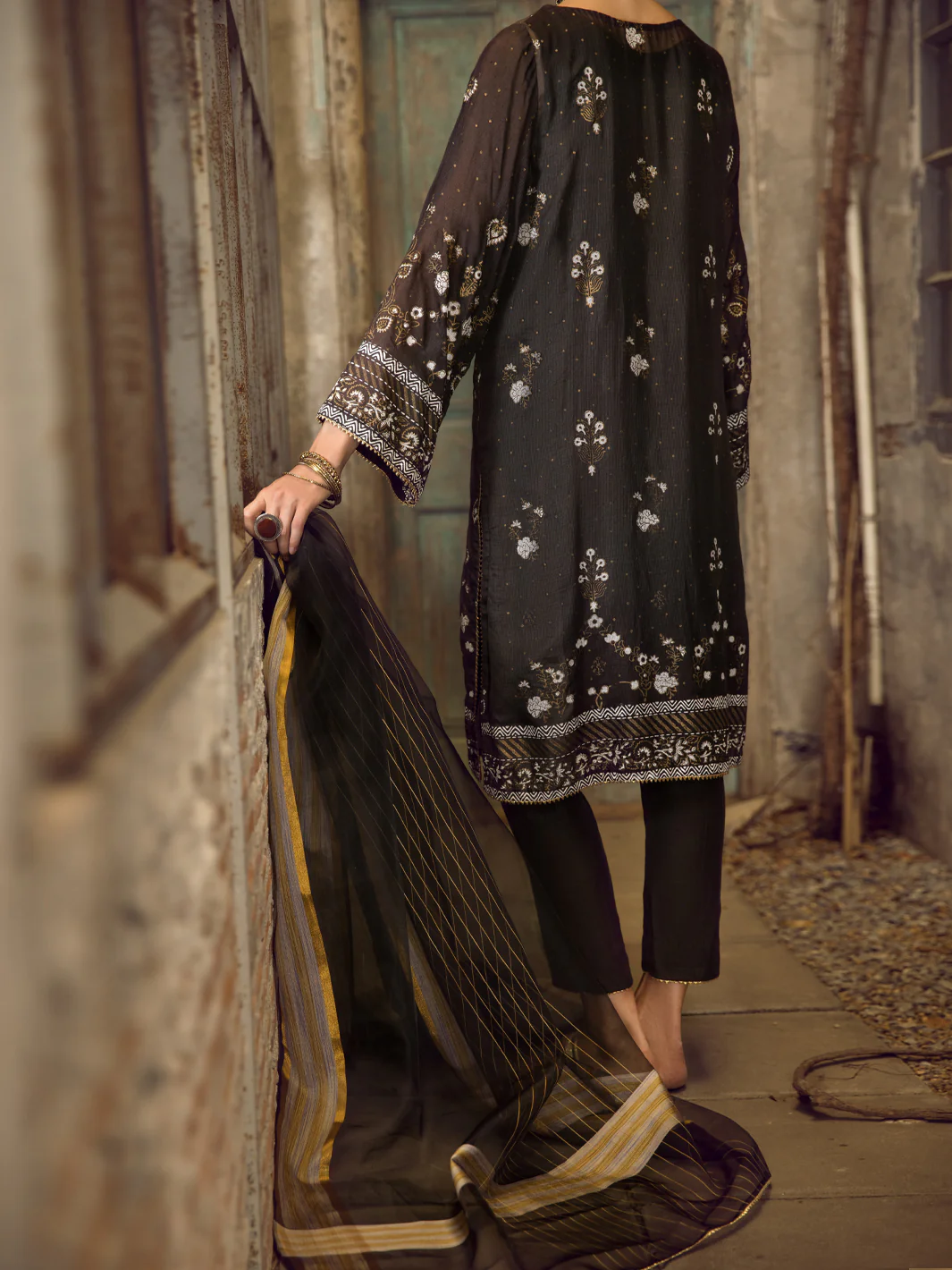 BLACK KHADDI 3PC STITCHED | ALP-3PS-US-1286/S FB-955A - Image 2