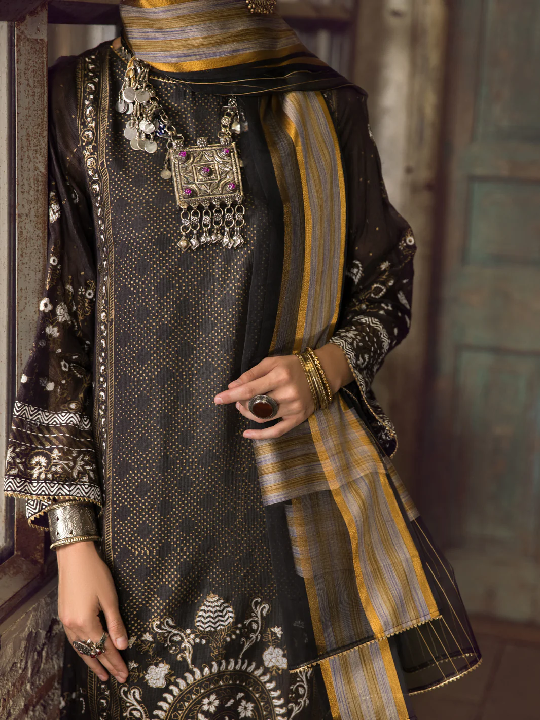 BLACK KHADDI 3PC STITCHED | ALP-3PS-US-1286/S FB-955A - Image 3