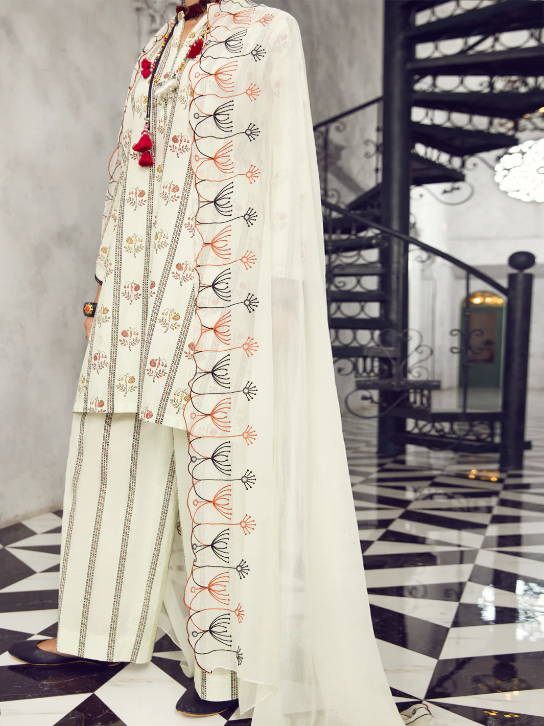 CREAM LAWN 3PC STITCHED | ALP-3PS-US-1296/S FB-1296A - Image 8