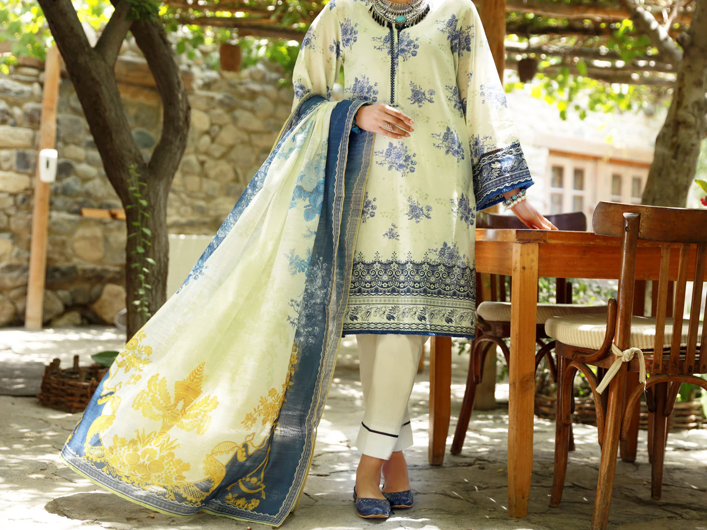 IVORY LAWN 3PC STITCHED | ALP-3PS-US-1376/S FB-1376A - Image 4