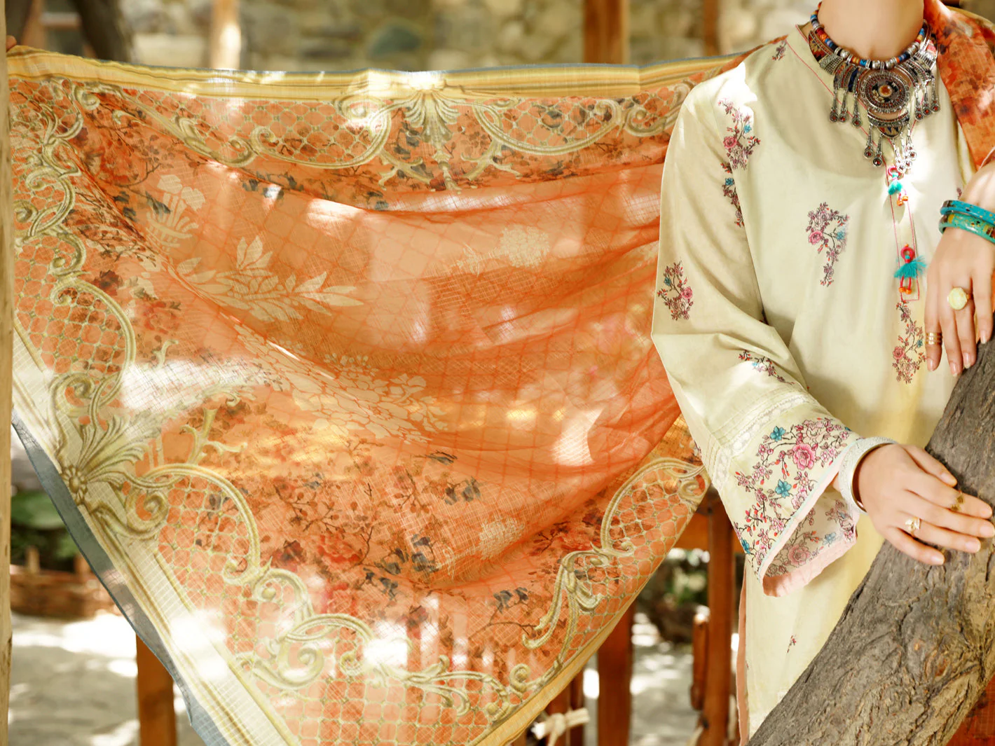 BEIGE LAWN 3PC STITCHED | ALP-3PS-US-1380/S FB-1380A - Image 5