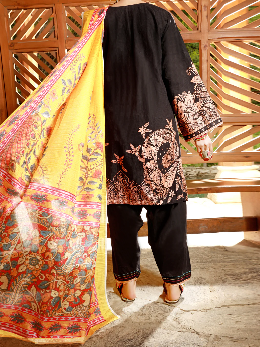 BLACK JACQUARD 3PC STITCHED | ALP-3PS-US-1386/S FB-1386A - Image 2