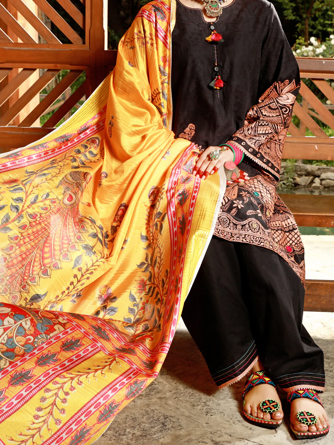 BLACK JACQUARD 3PC STITCHED | ALP-3PS-US-1386/S FB-1386A - Image 4