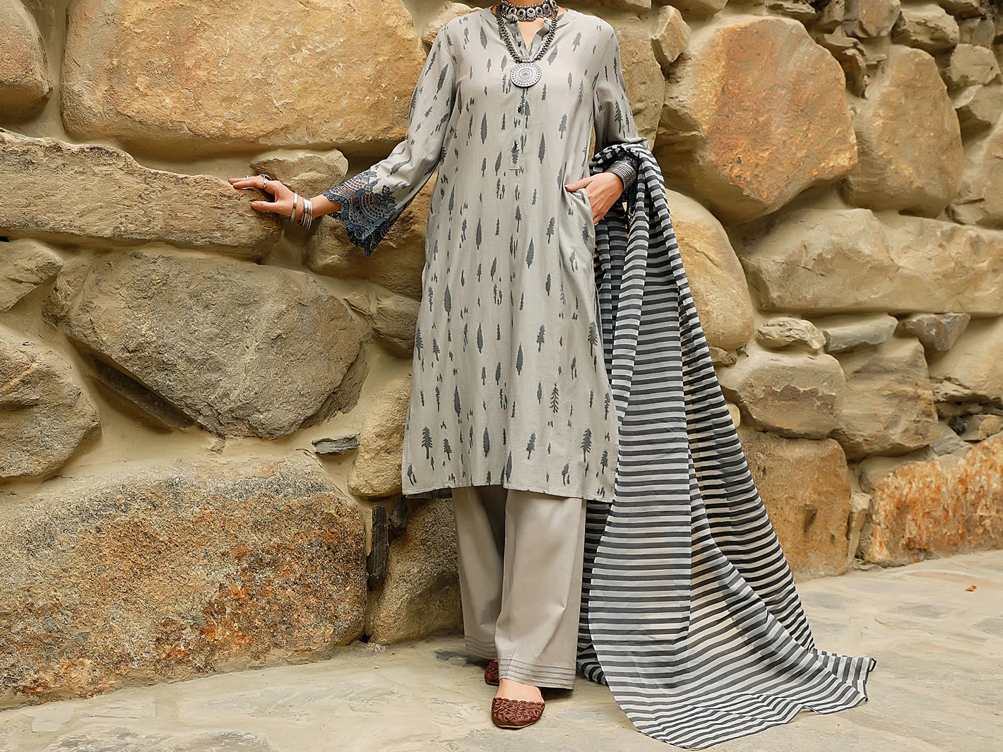 GREY DYED 3PC STITCHED | ALP-3PS-US-1414/S FB-1414A - Image 5
