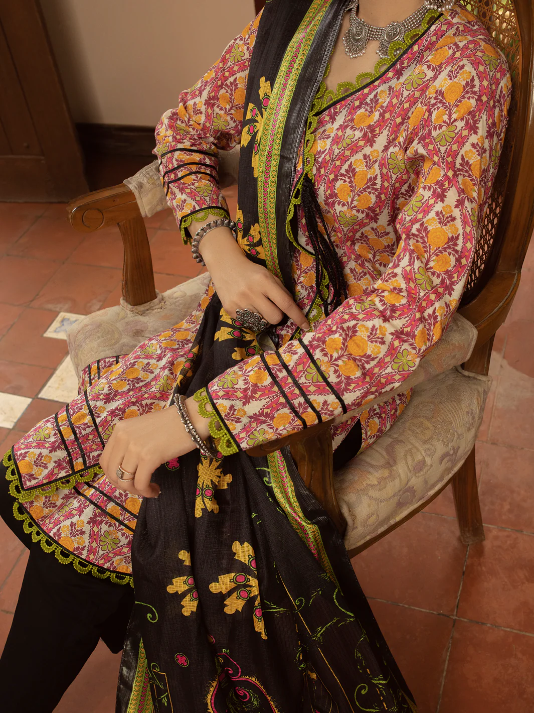 MULTICOLOR LAWN 3PC UNSTITCHED | ALP-3PS-US-1423 FB-1423A - Image 6