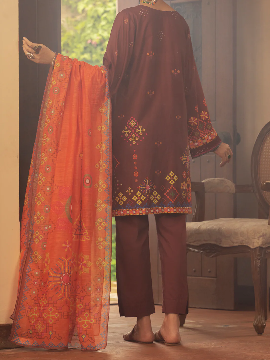 MAROON CAMBRIC 3PC STITCHED | ALP-3PS-US-1424/S FB-1424A - Image 2