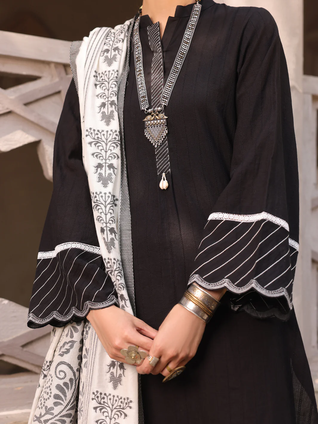 BLACK LINO KARA 3PC UNSTITCHED | ALP-3PS-US-1629 FB-1629A - Image 4