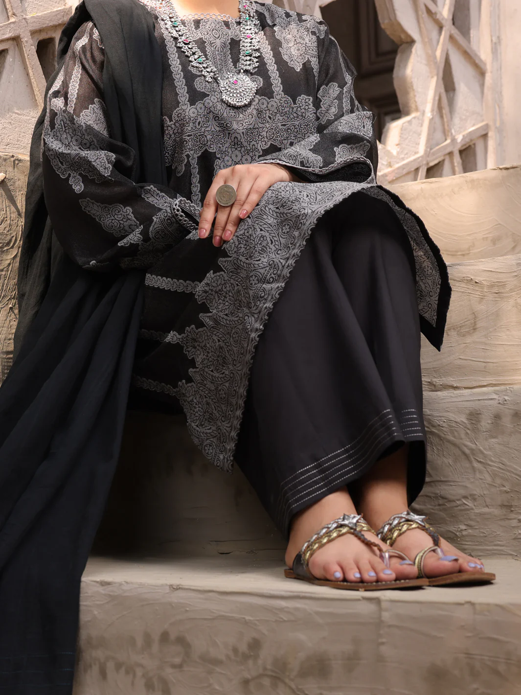 BLACK KHADDI 3PC UNSTITCHED | ALP-3PS-US-1630 FB-1636A - Image 3