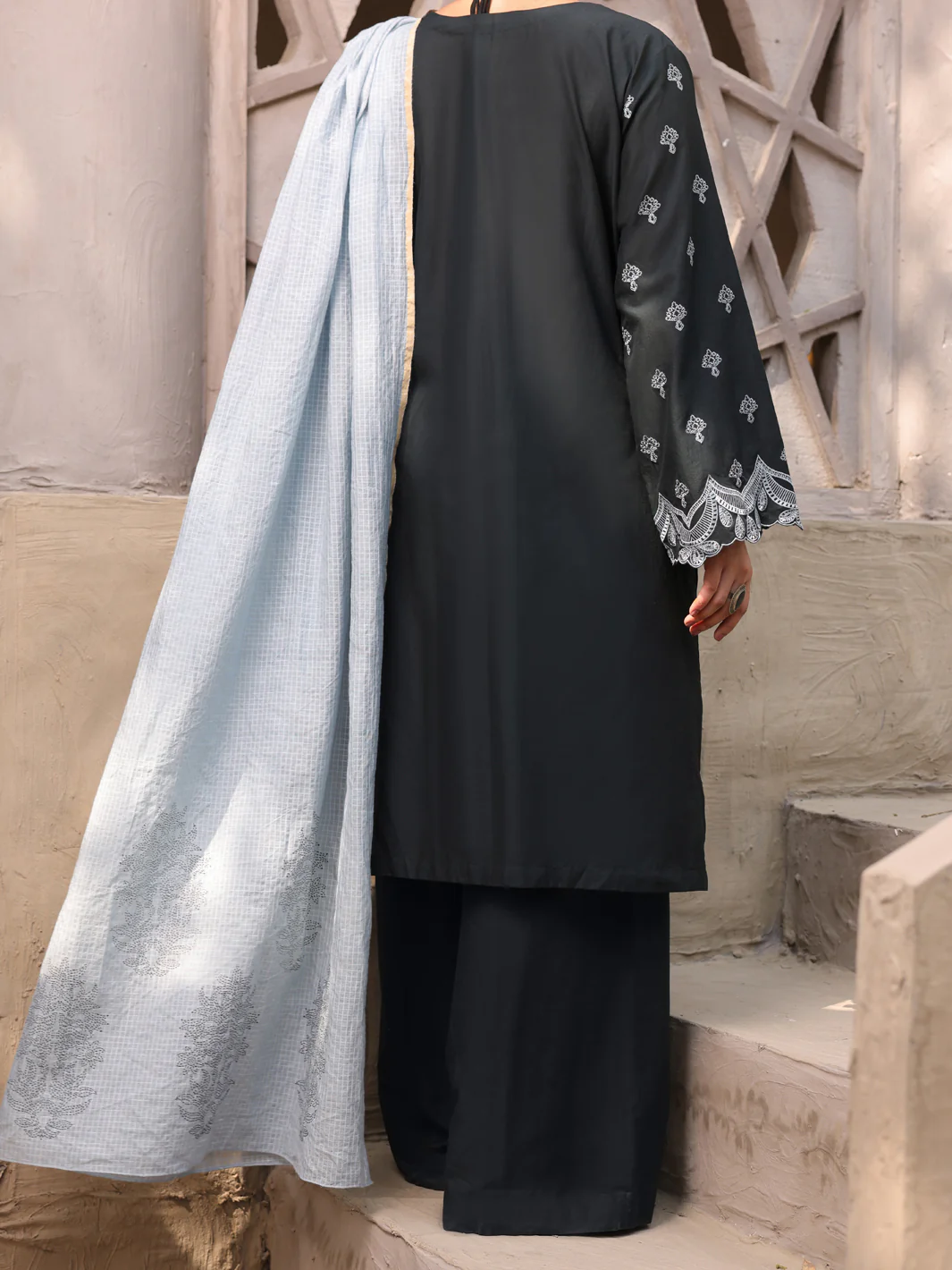 BLACK CAMBRIC 3PC UNSTITCHED | ALP-3PS-US-1631 FB-1631A - Image 2