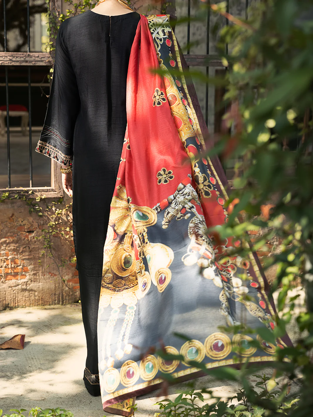 BLACK RAW SILK 3PC STITCHED | ALP-3PS-US-430/S AWP-430A - Image 2