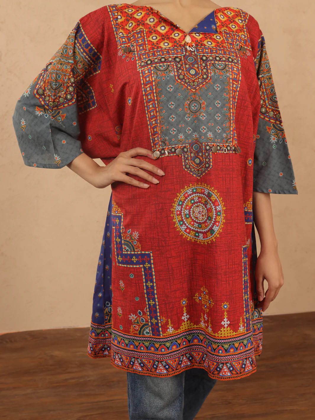 RED CAMBRIC KURTI | ALP-LK-1980/FB-1980A - Image 3