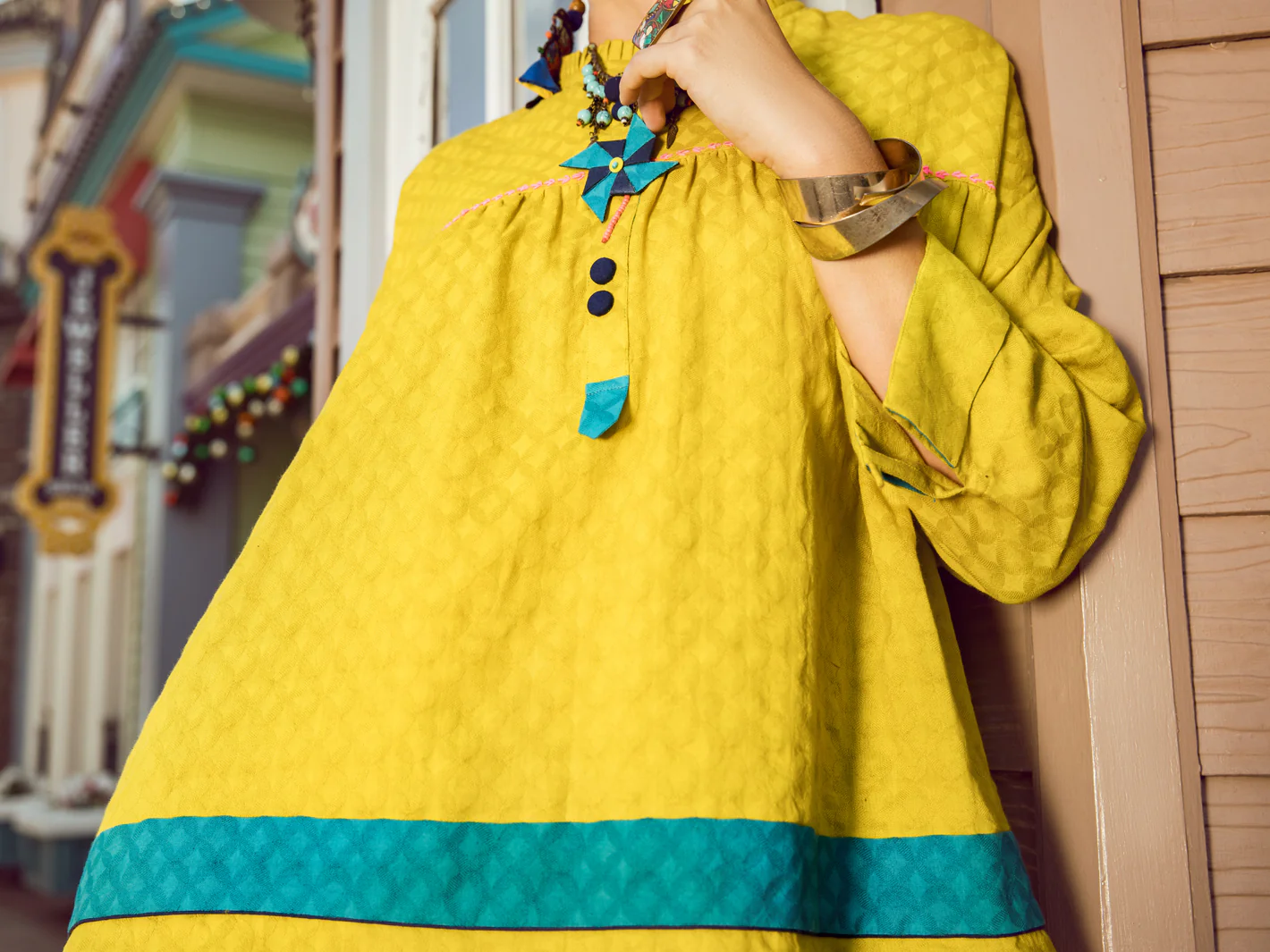 LIME DOBBY KURTI | ALP-LK-US-1364/AM-2541A - Image 3