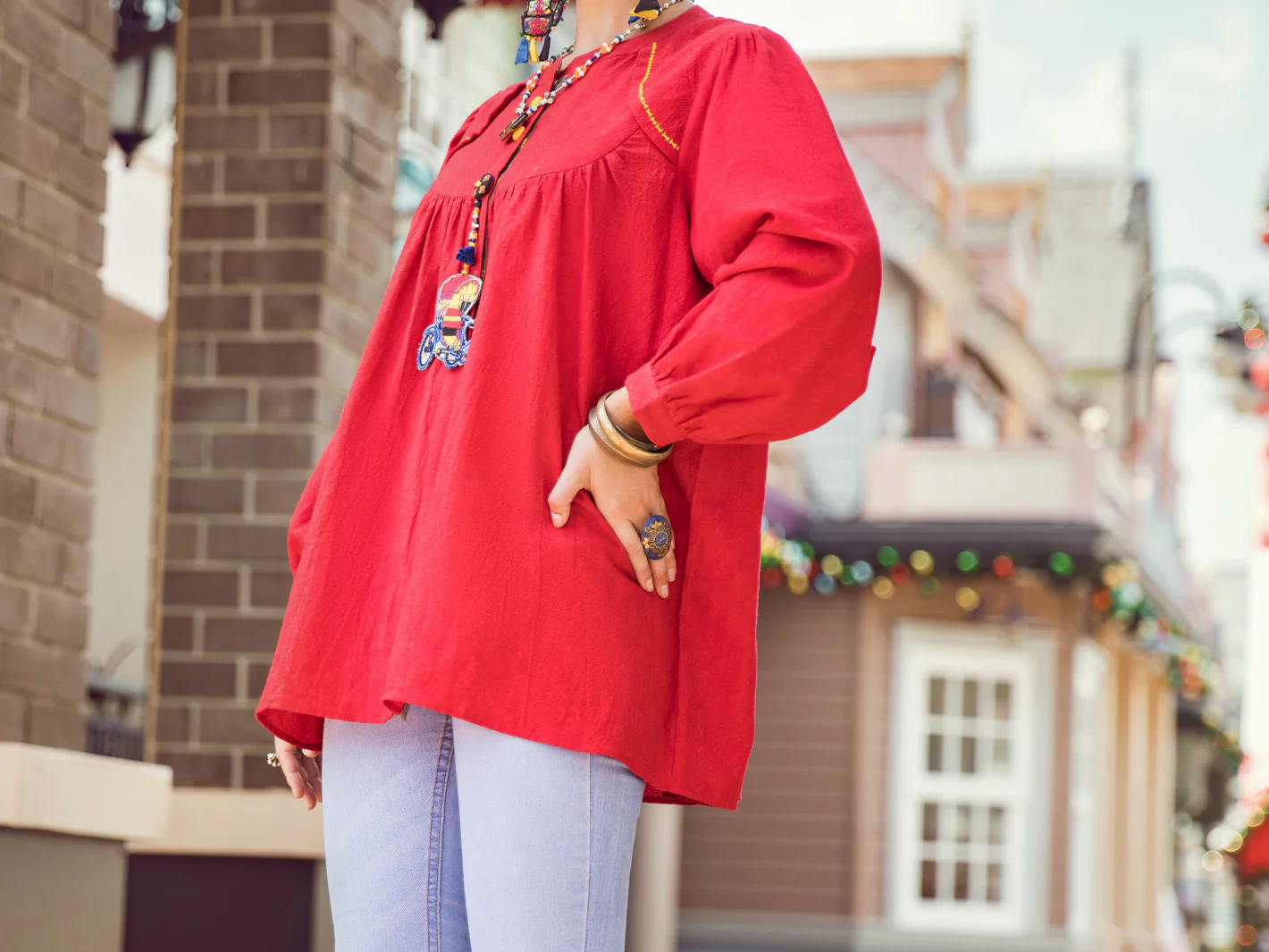 RED JACQUARD KURTI | ALP-LK-US-1366/AM-2543A - Image 5