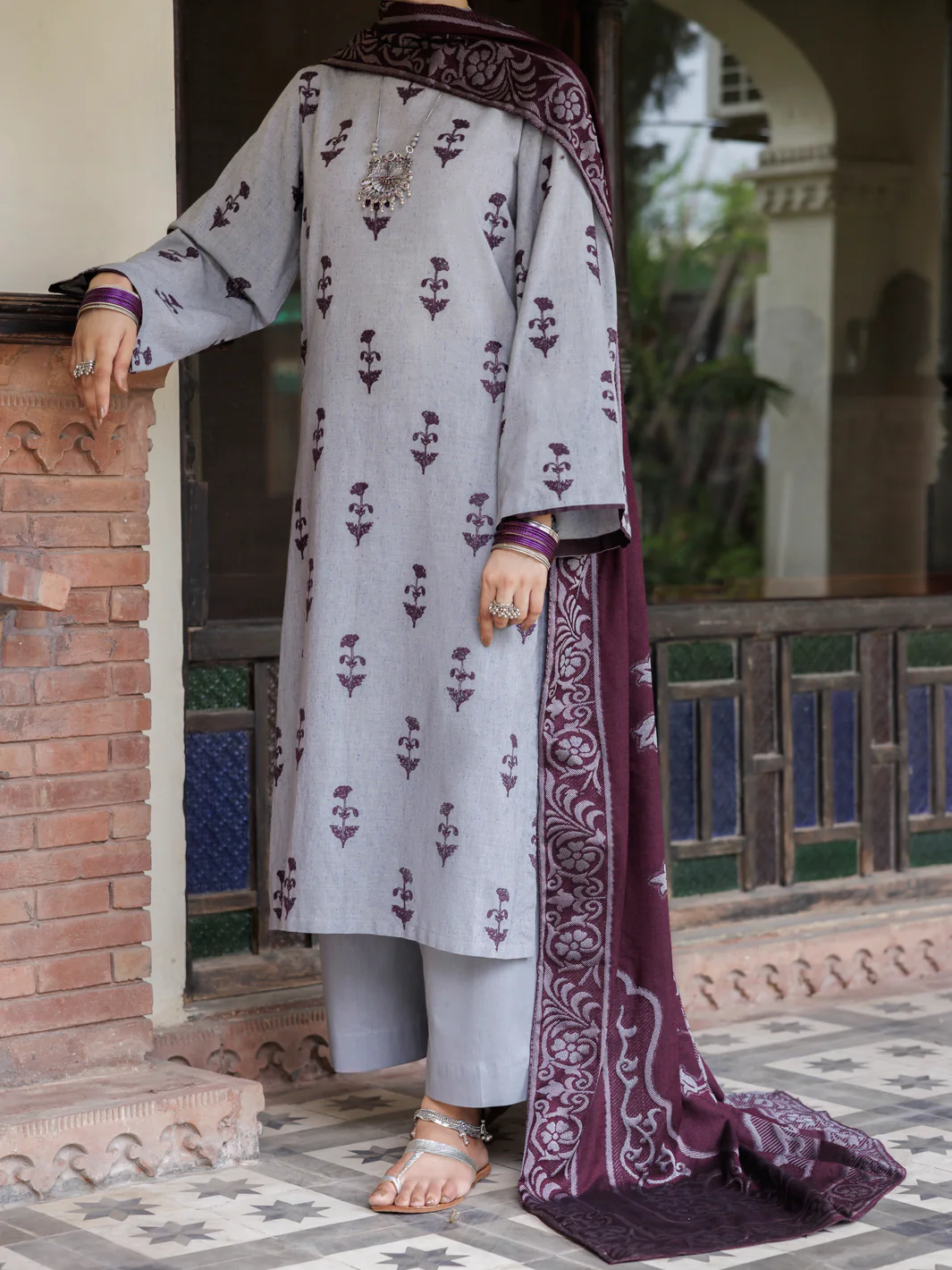 GREY YARN DYED 3PC UNSTITCHED | AWP-3PS-650 FB-650A