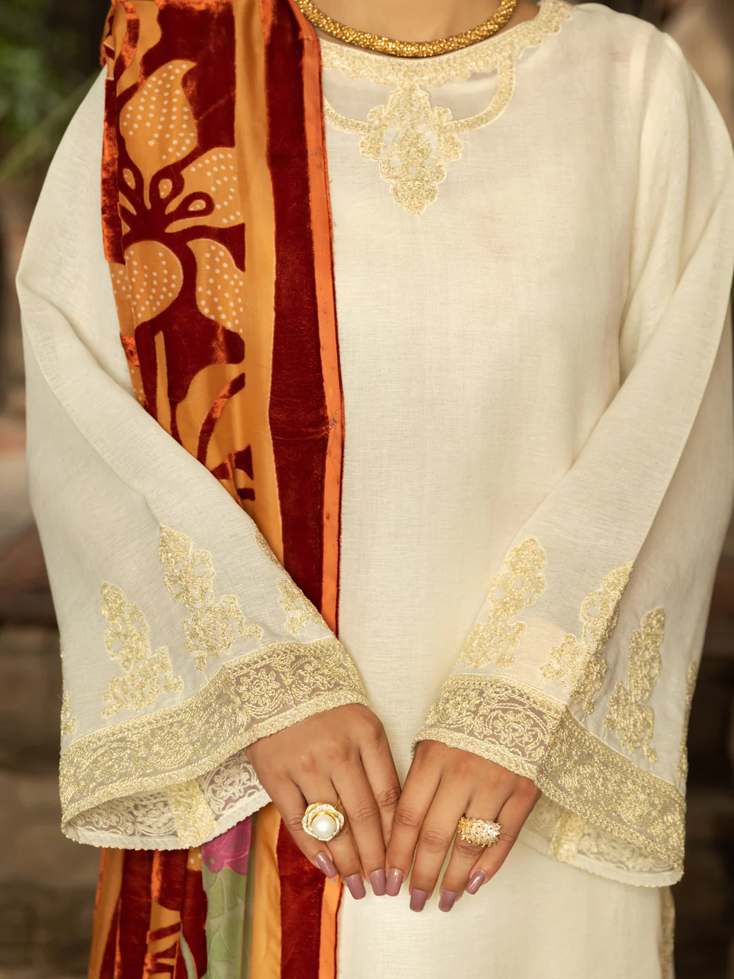 OFF-WHITE LINEN 3PC UNSTITCHED | AWP-3PS-US-543 AM-2688A - Image 3