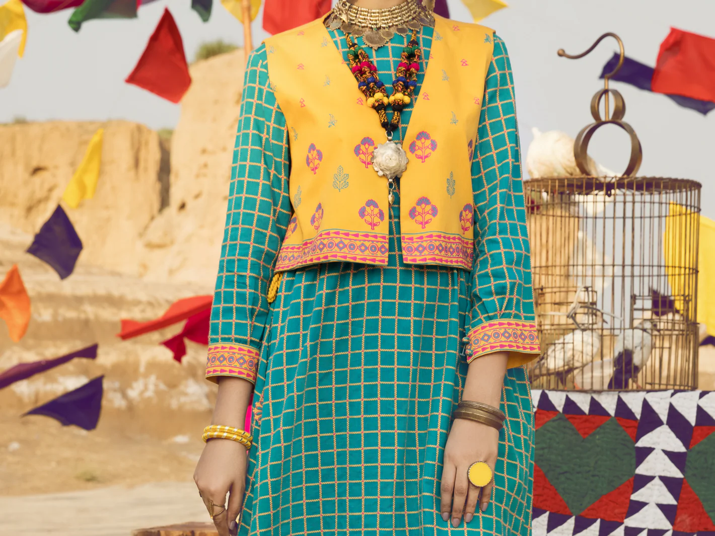 GREEN YARN DYED KURTI | AWP-LK-US-380/ALP-10 - Image 4