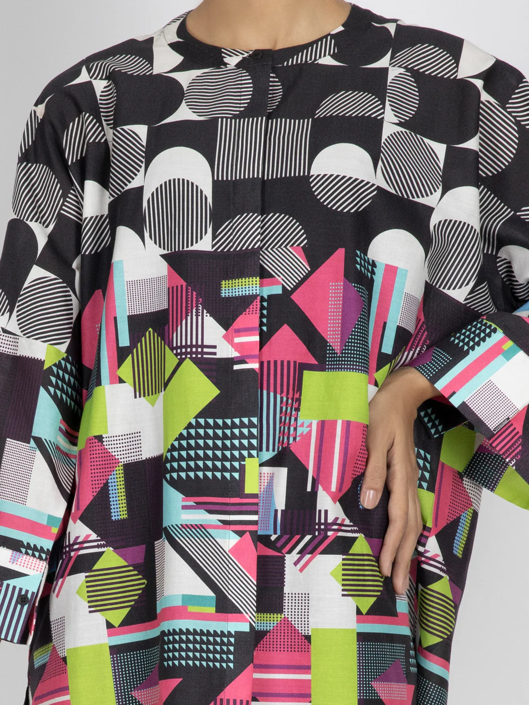 MULTICOLOR CAMBRIC KURTI | AWP-LK-US-474/FB-474A - Image 3