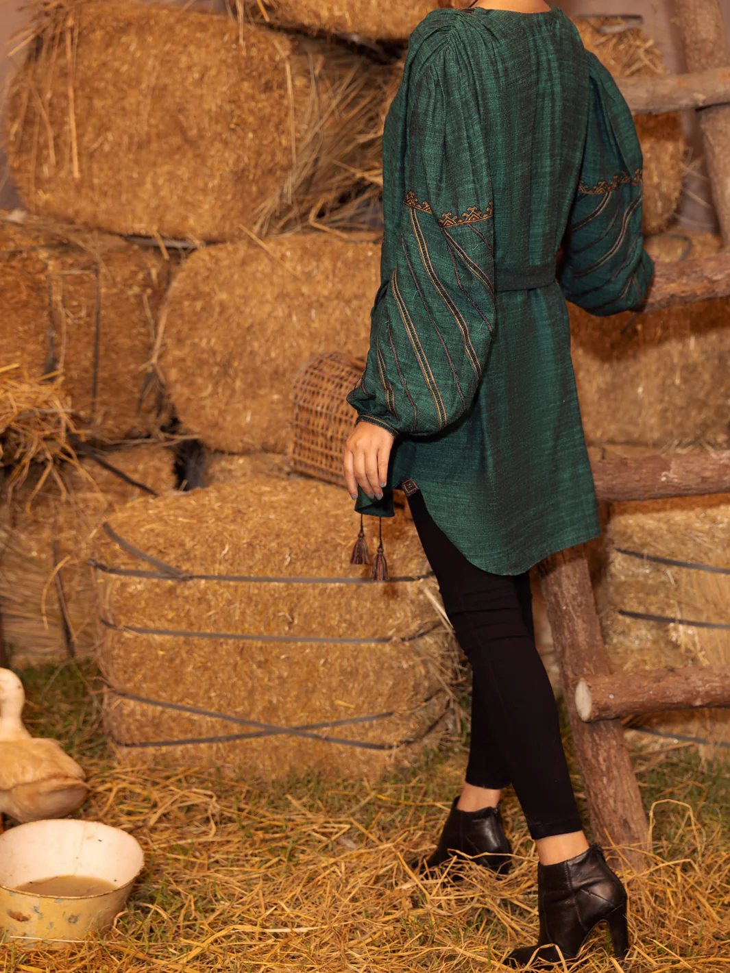 GREEN YARN DYED KURTI | AWP-LK-US-483/AM-2644B - Image 2