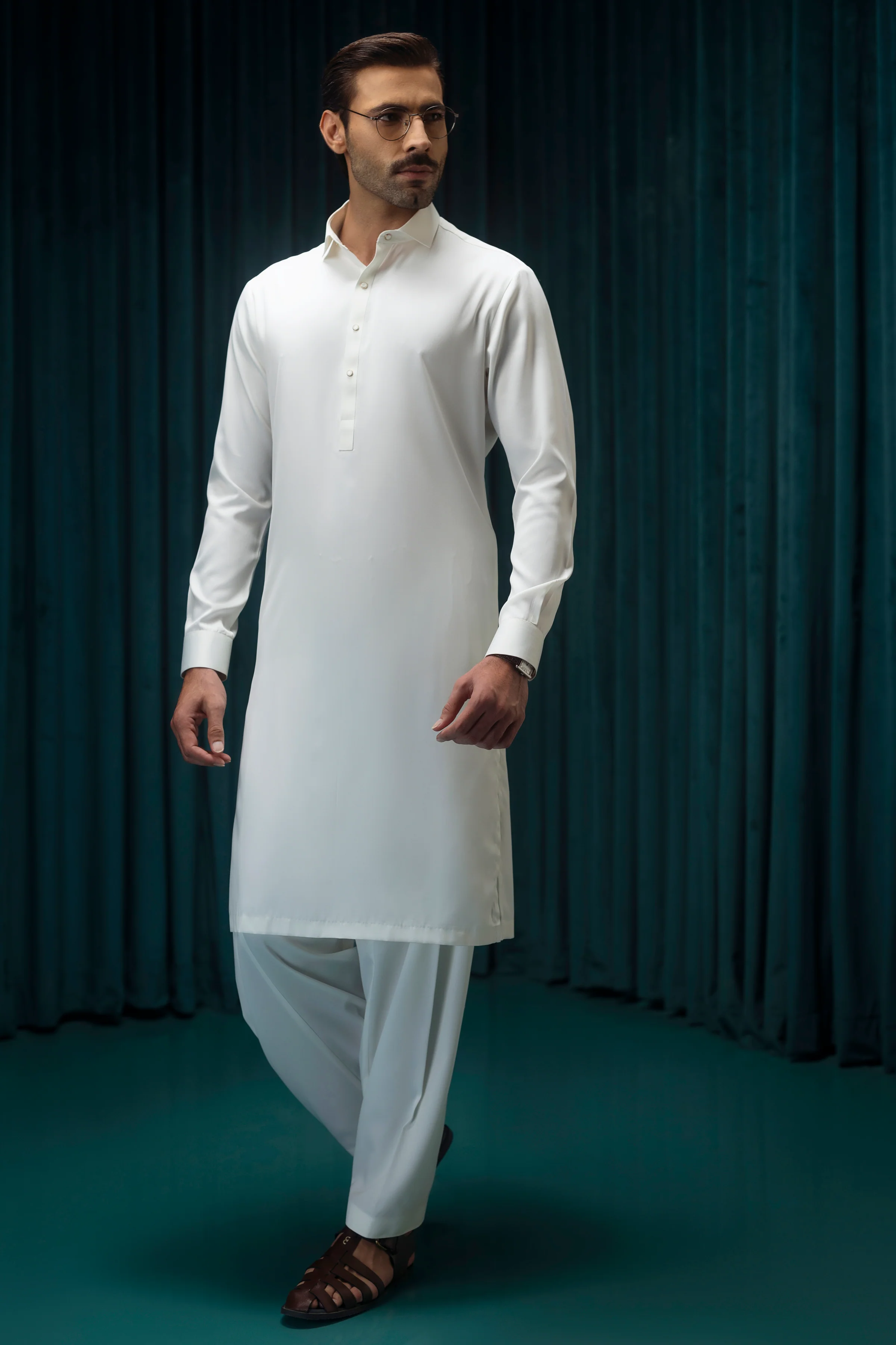 WHITE KAMEEZ SHALWAR | CCMKS-S-39525-A2 - Image 4