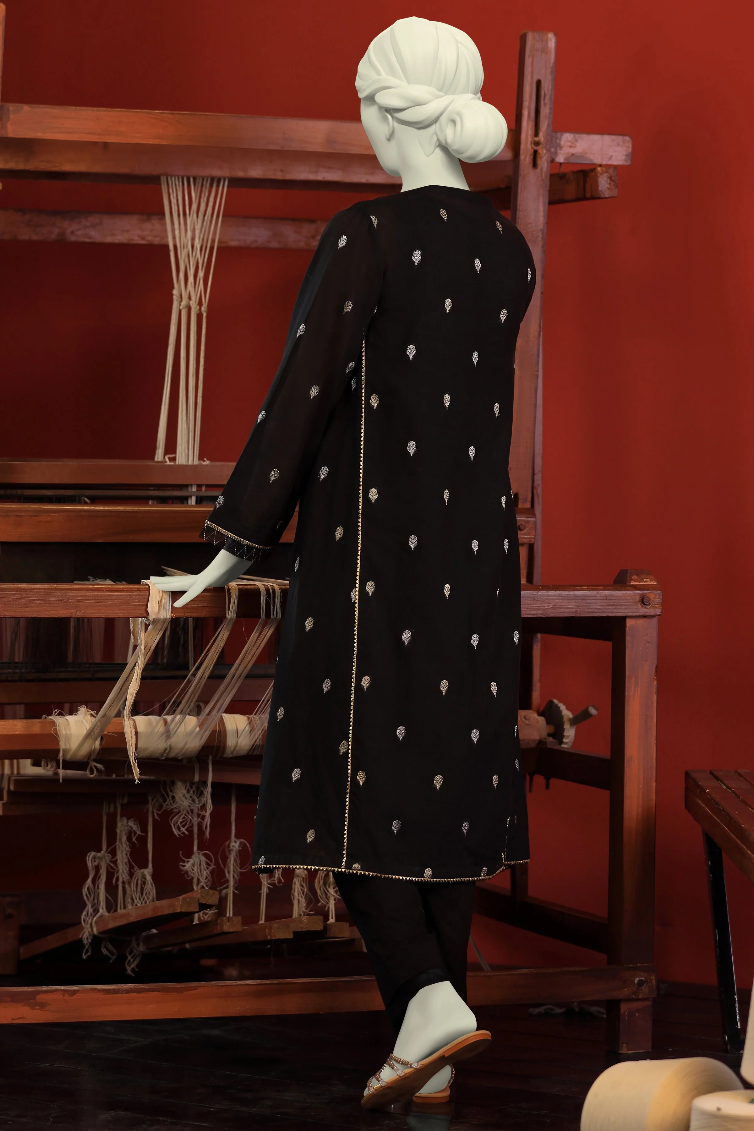 BLACK JACQUARD KURTI | CCW-1PS-S-US-22-202 ANAAR BOOTI-01 - Image 2