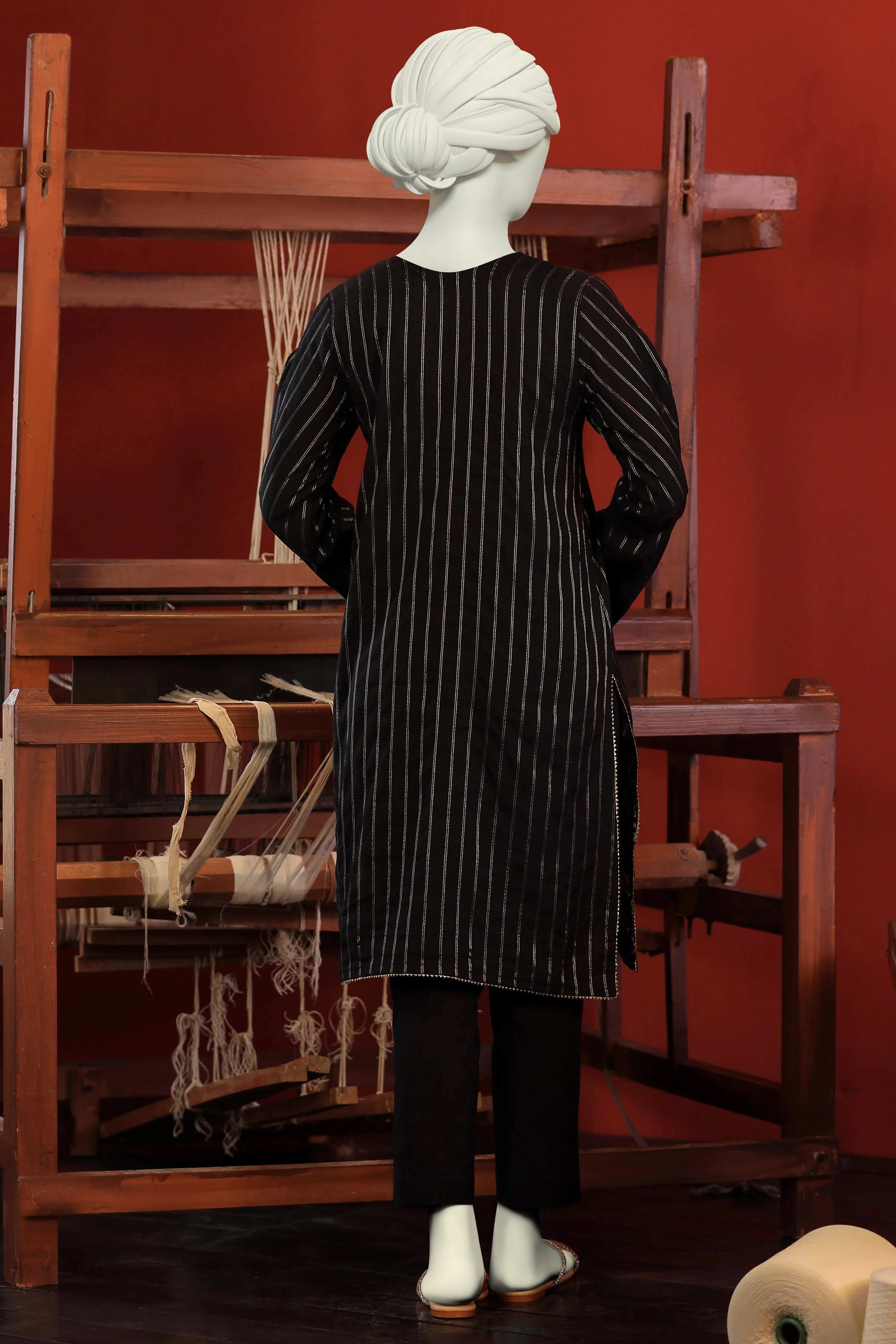 BLACK JACQUARD KURTI | CCW-1PS-S-US-22-207 ANAAR BOOTI-02 - Image 2