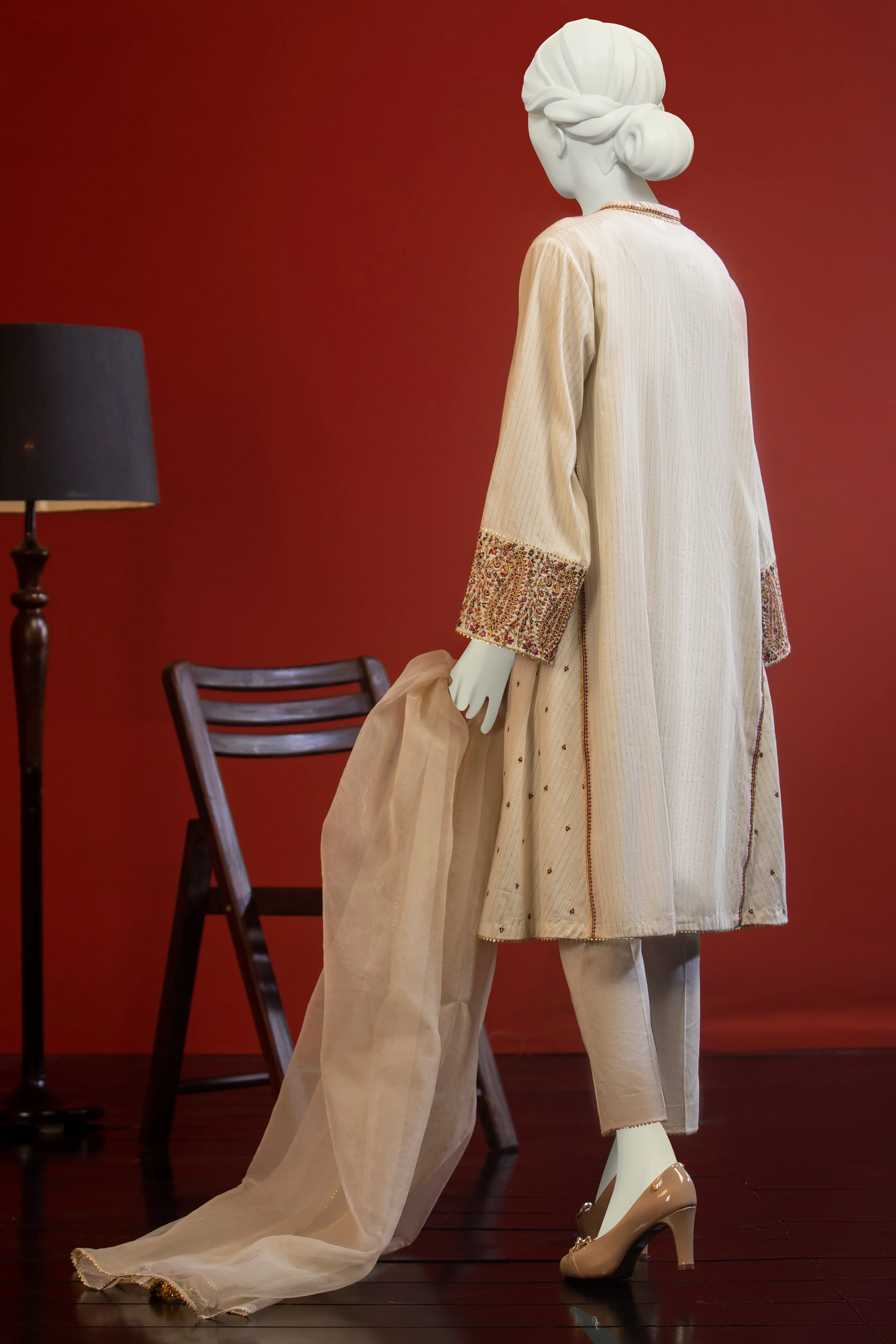 BEIGE ZARI 2PC STITCHED | CCW-2PS-SD-S-US-22-1003 SOFT LINER - Image 3