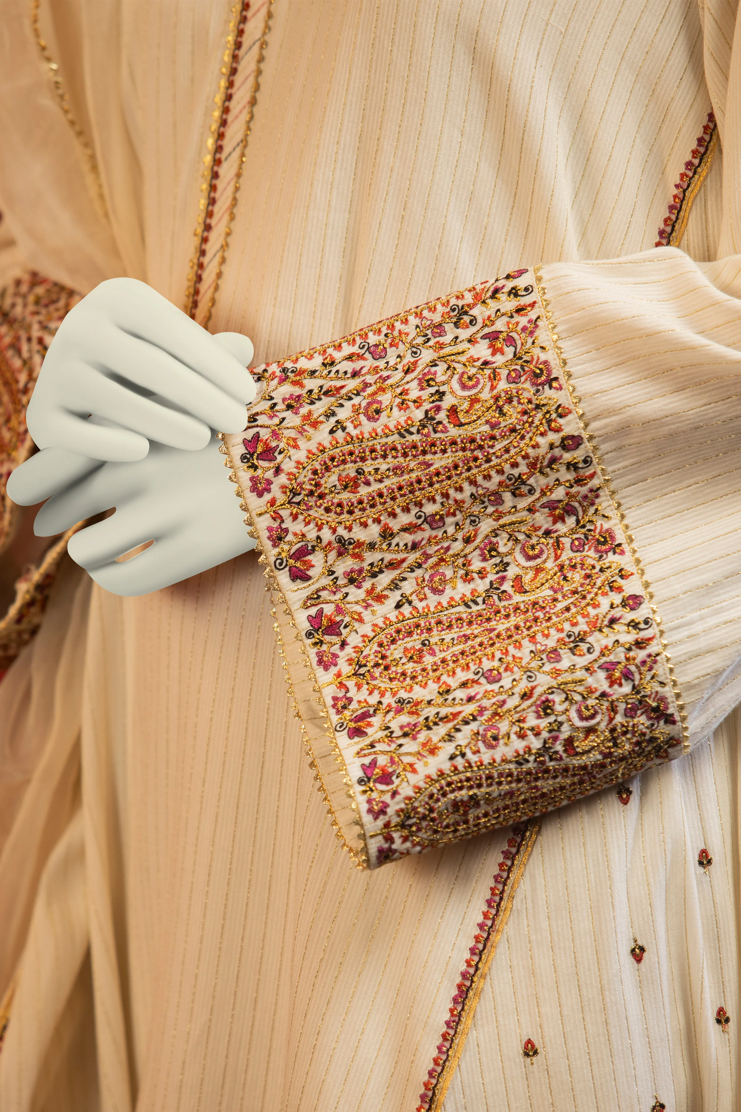BEIGE ZARI 2PC STITCHED | CCW-2PS-SD-S-US-22-1003 SOFT LINER - Image 4