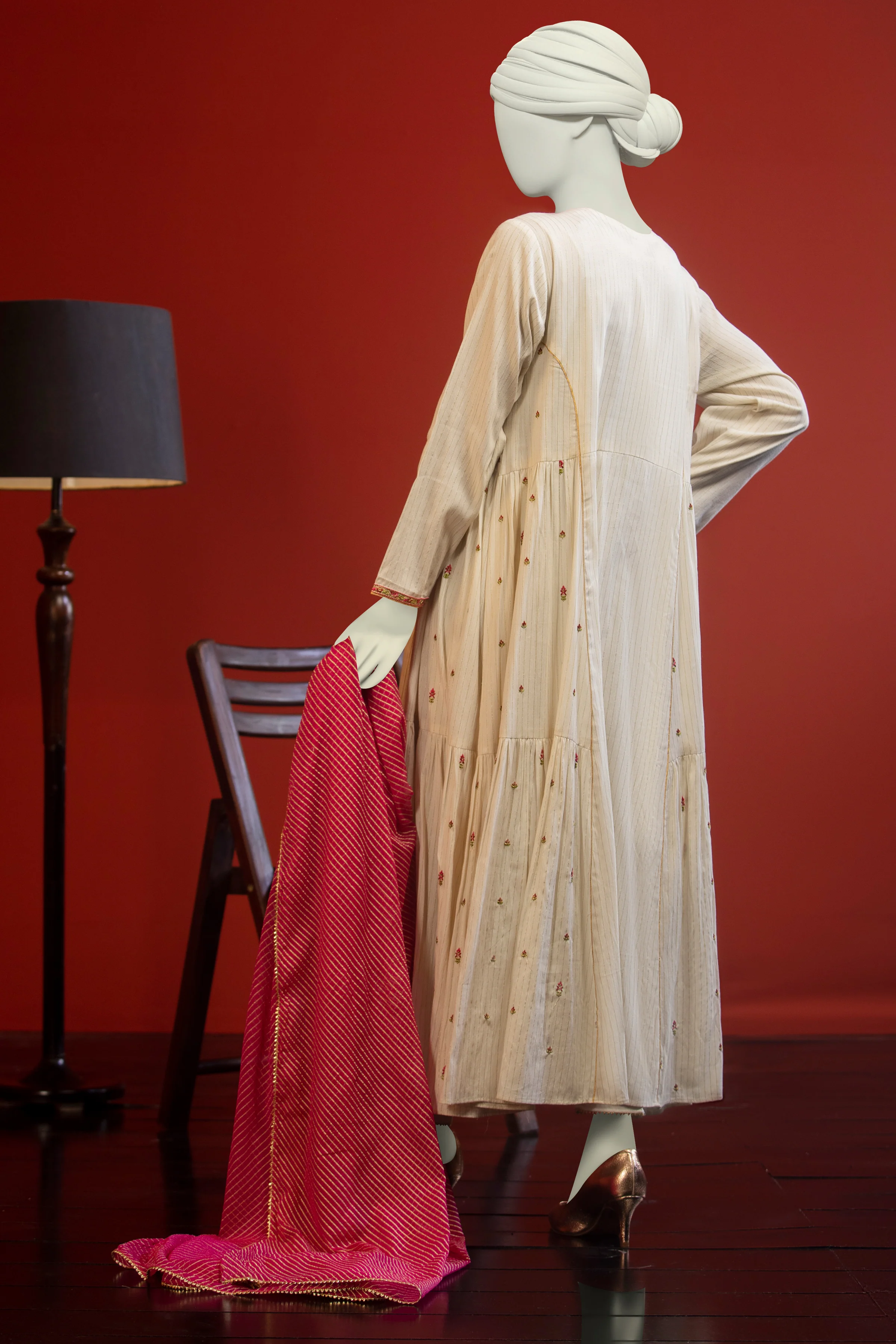OFF WHITE ZARI 2PC STITCHED | CCW-2PS-SD-S-US-22-1004 SWISS COFFEE - Image 3